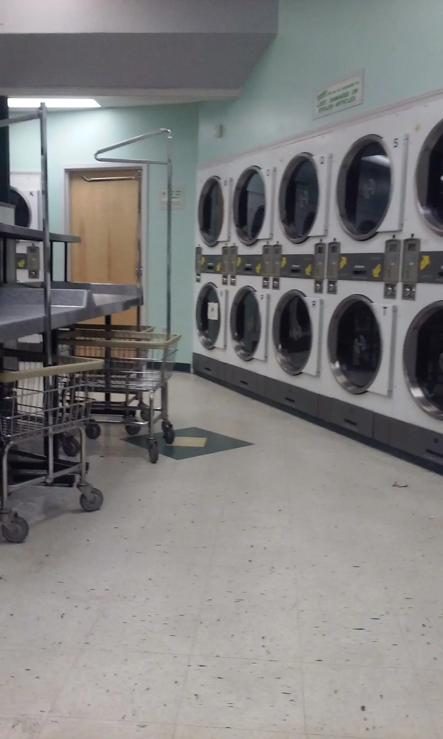 Manchester Laundry Center thumbnail 9