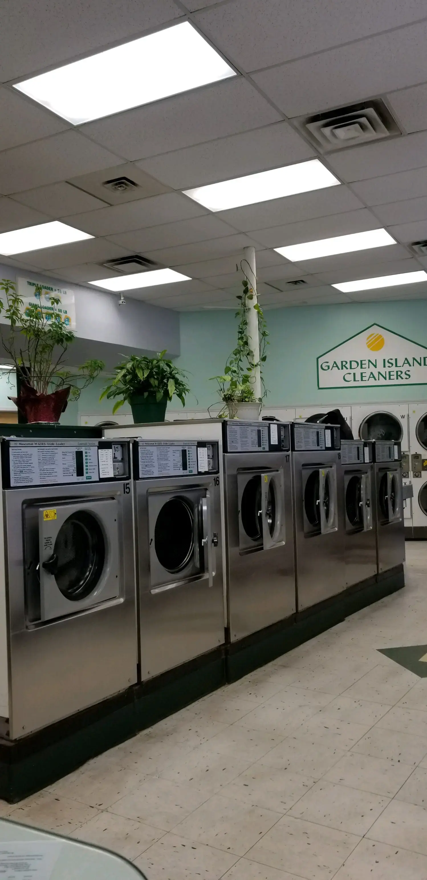 Manchester Laundry Center - Image 11