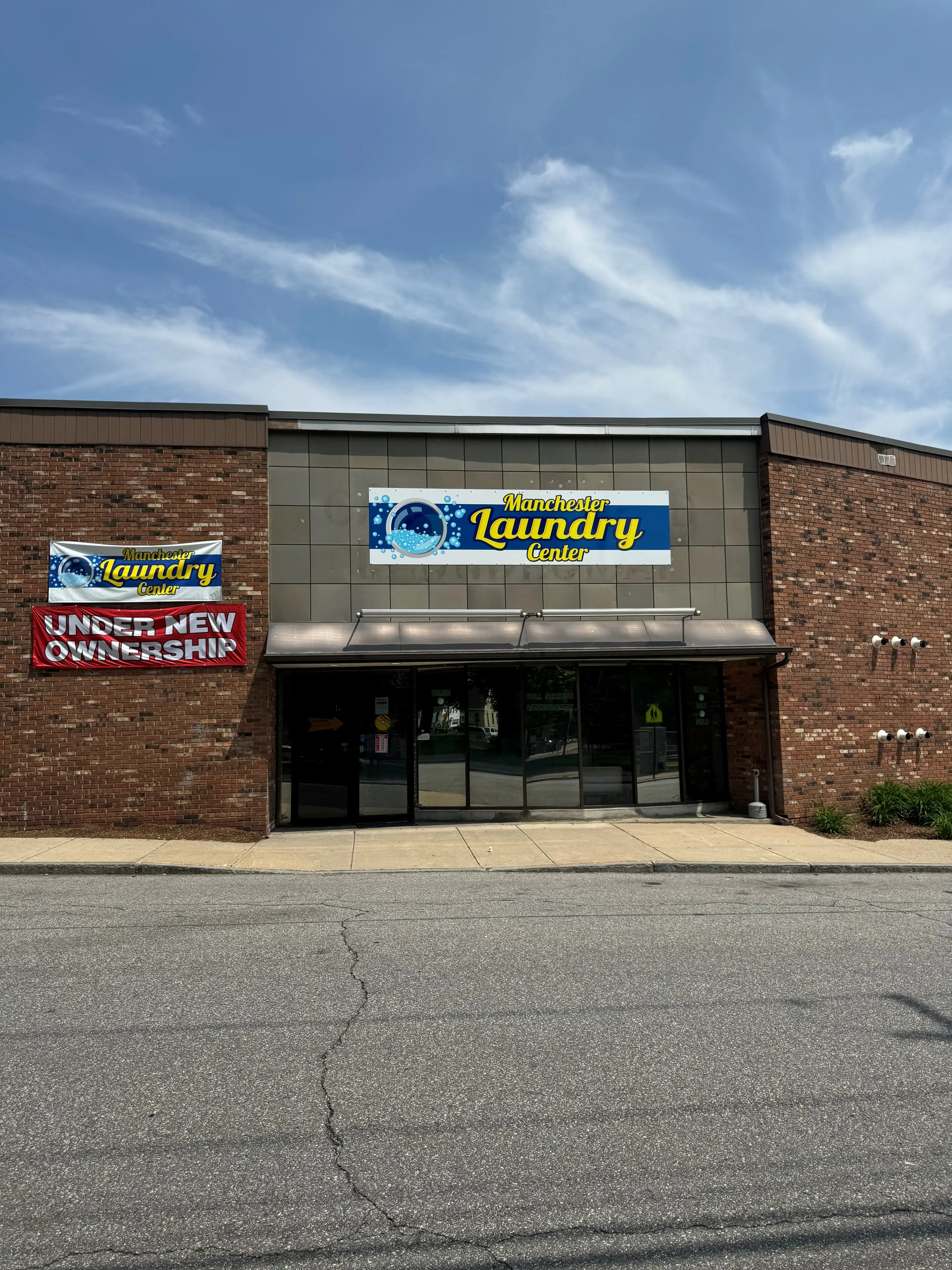 Manchester Laundry Center - Image 14