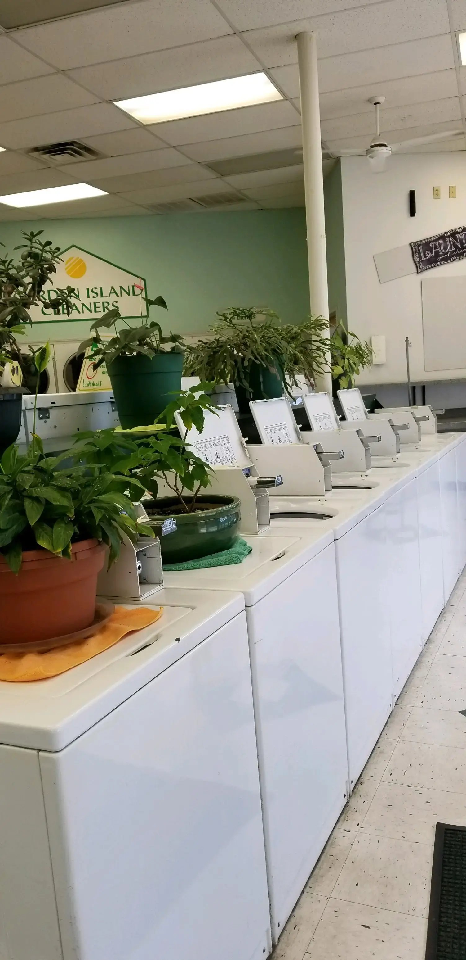 Manchester Laundry Center - Image 3