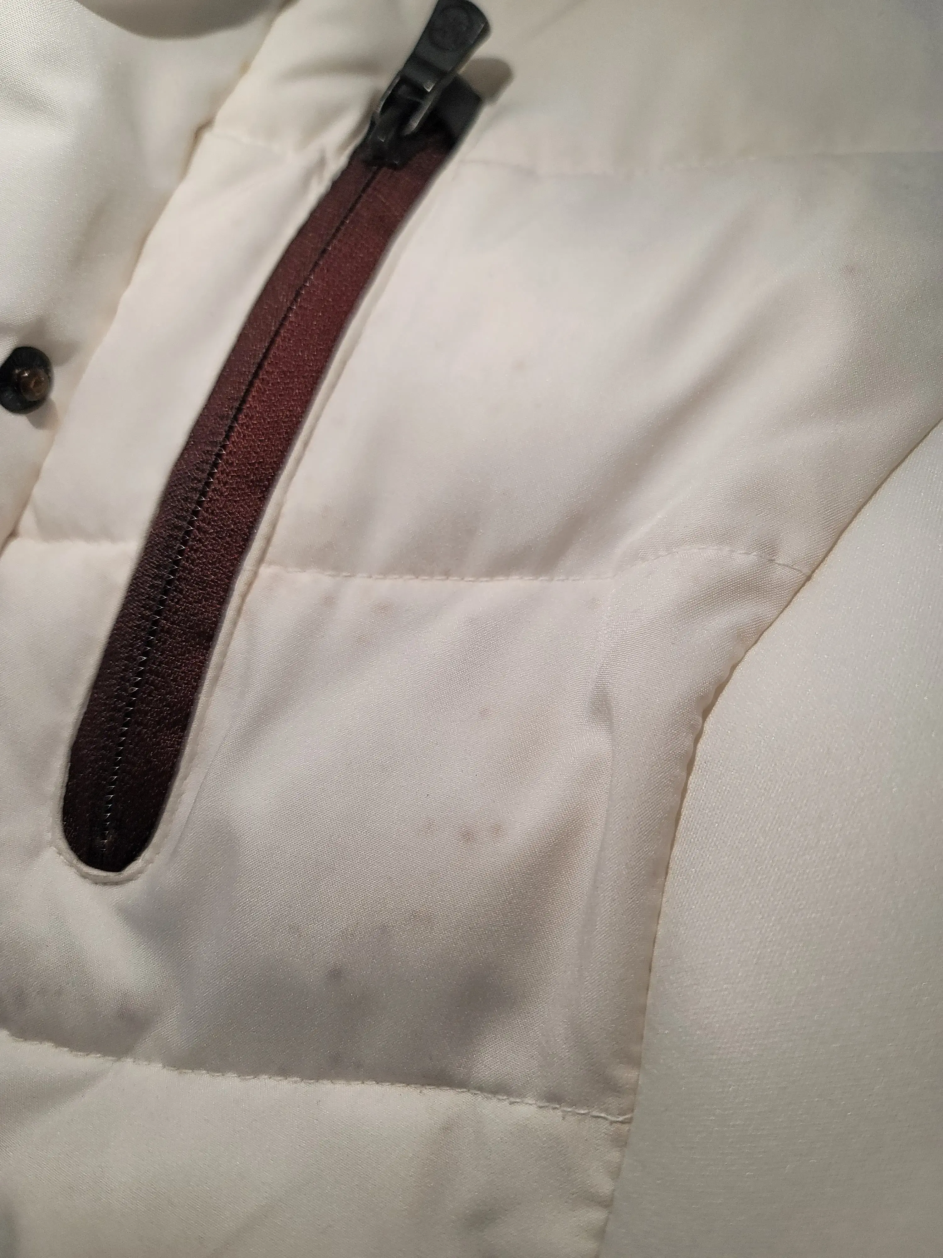 Mango Cleaners And Laundry thumbnail 2