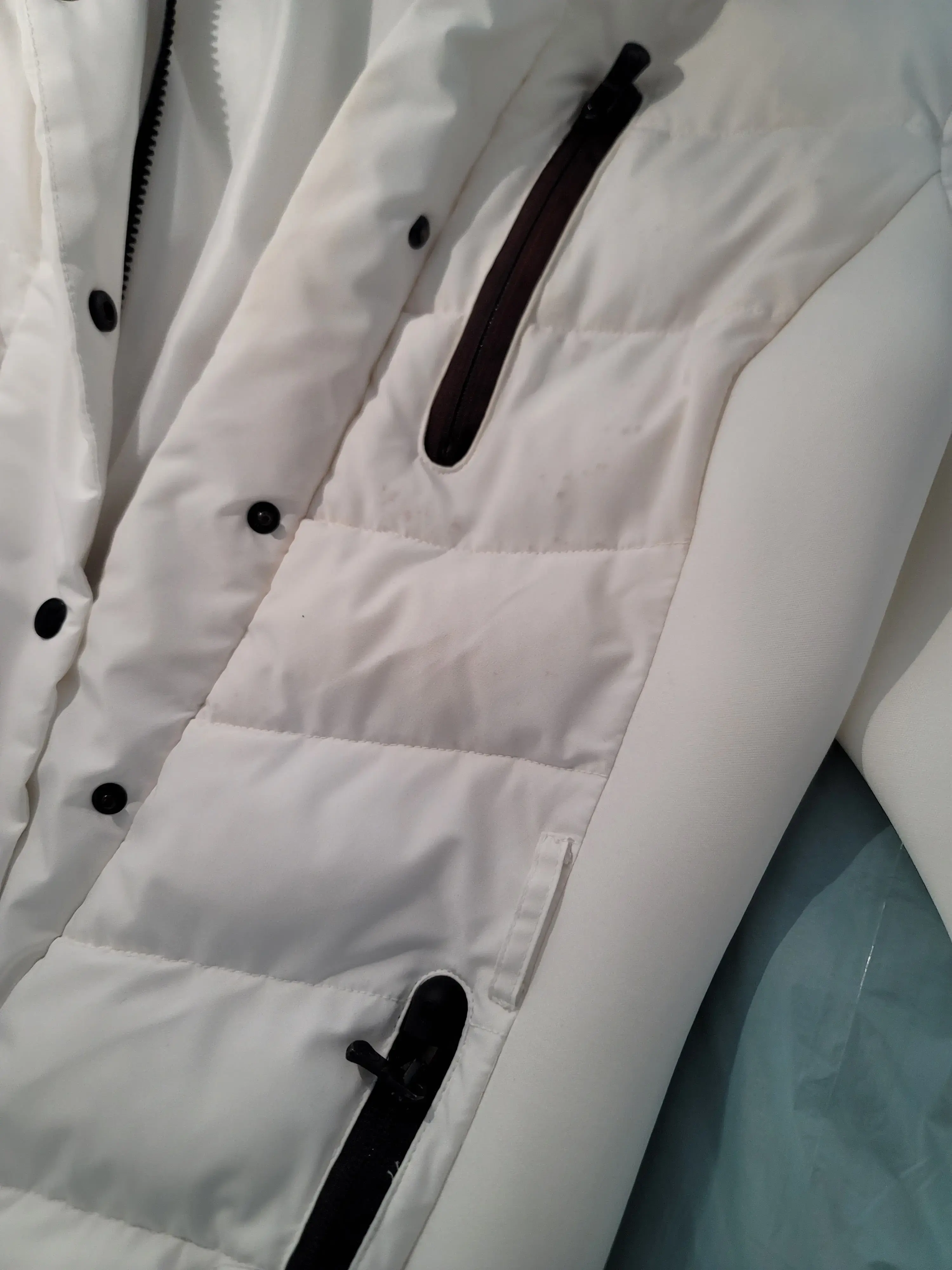 Mango Cleaners And Laundry - Image 3