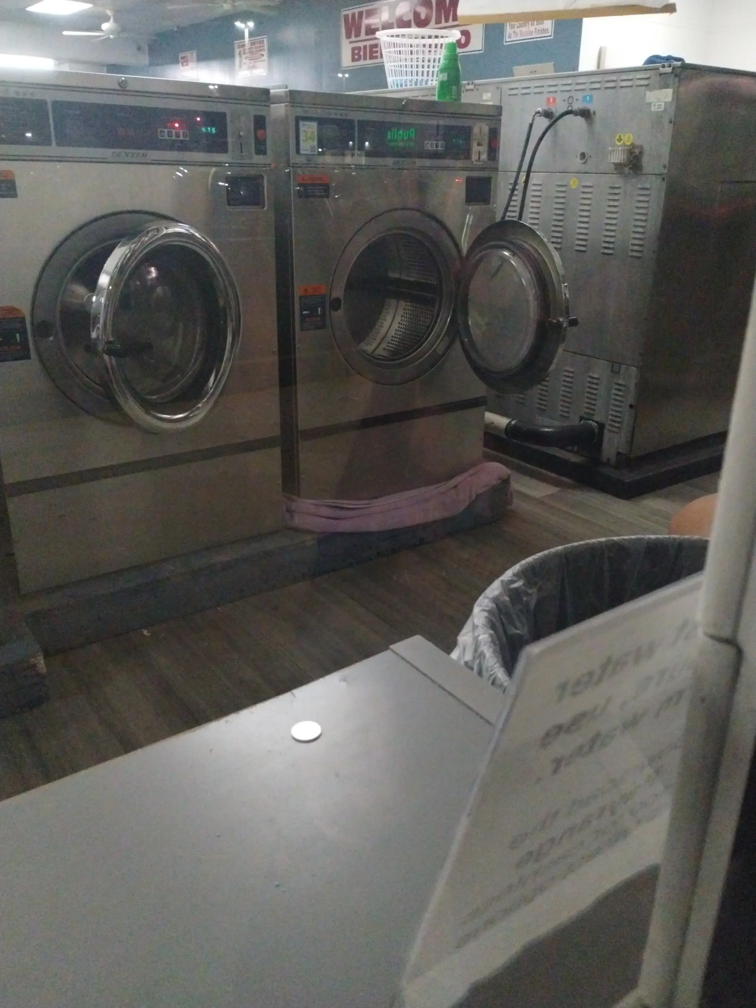 Mango Coin Laundry location