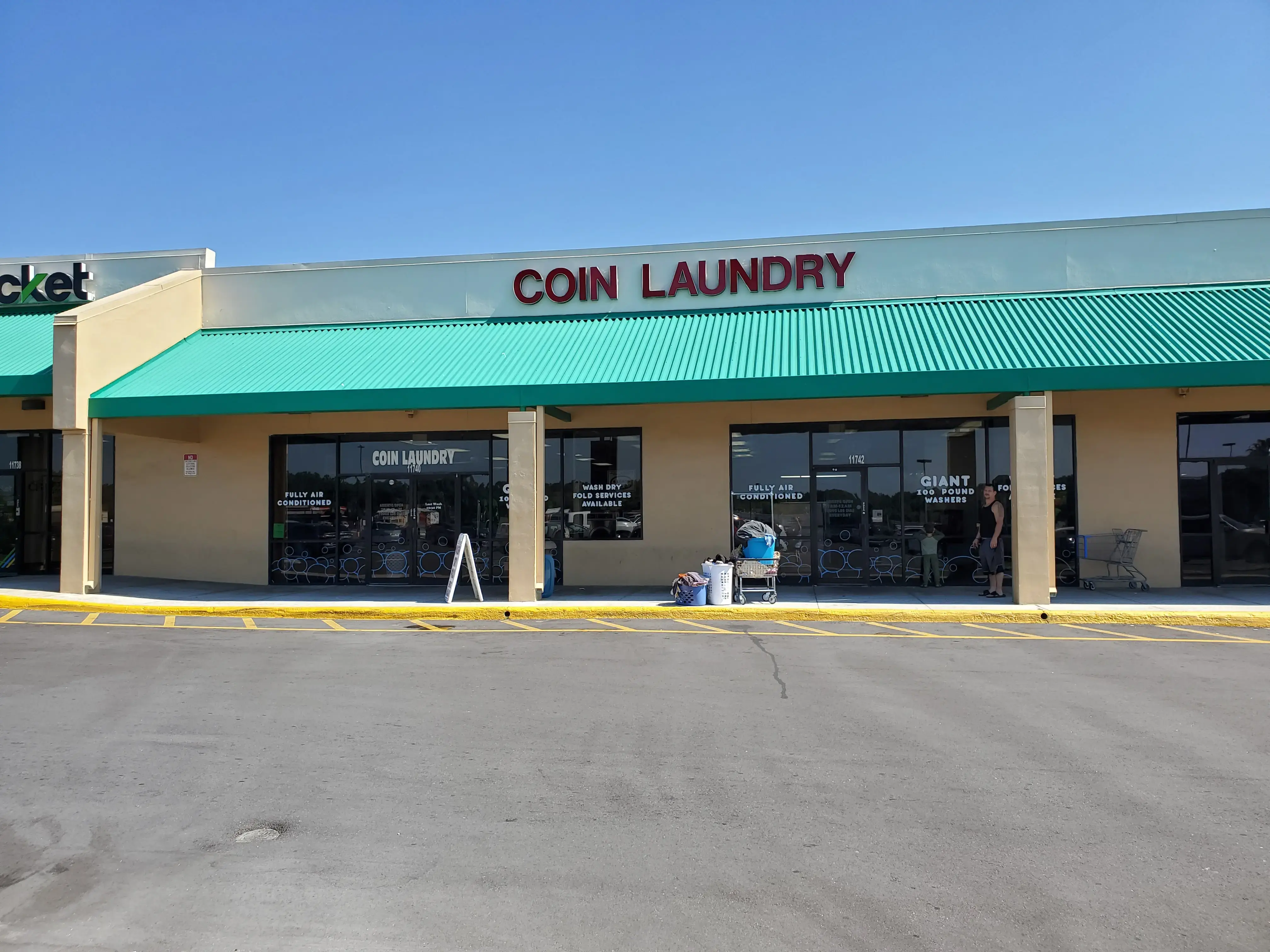 Mango Coin Laundry - Image 2