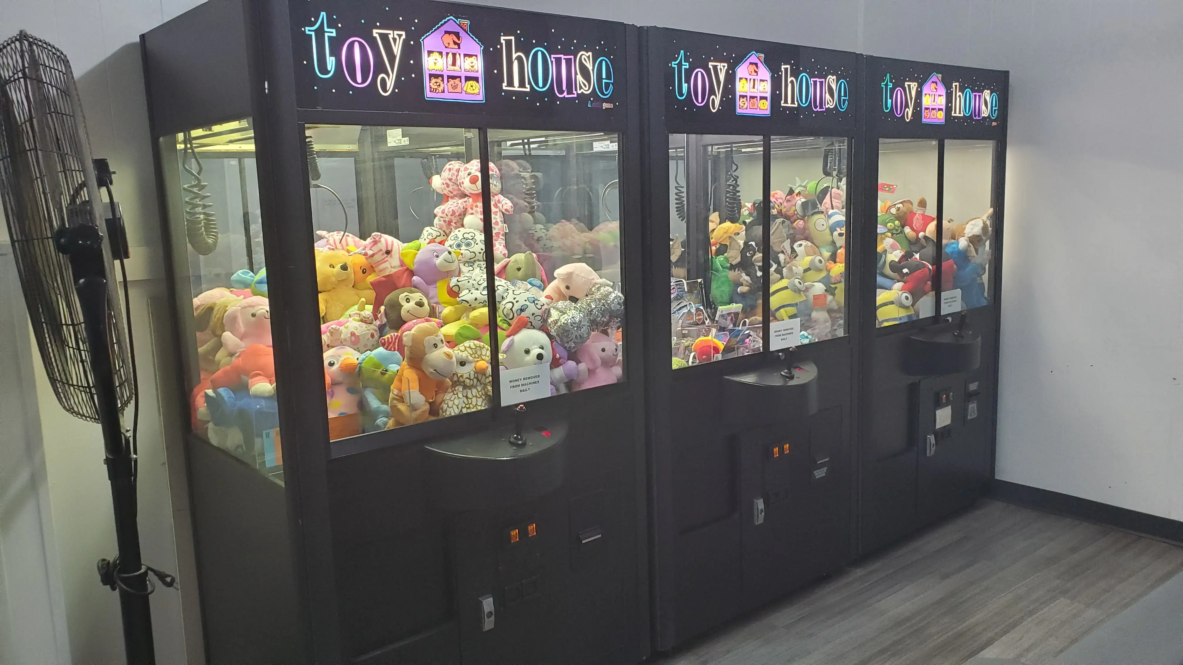 Mango Coin Laundry thumbnail 7