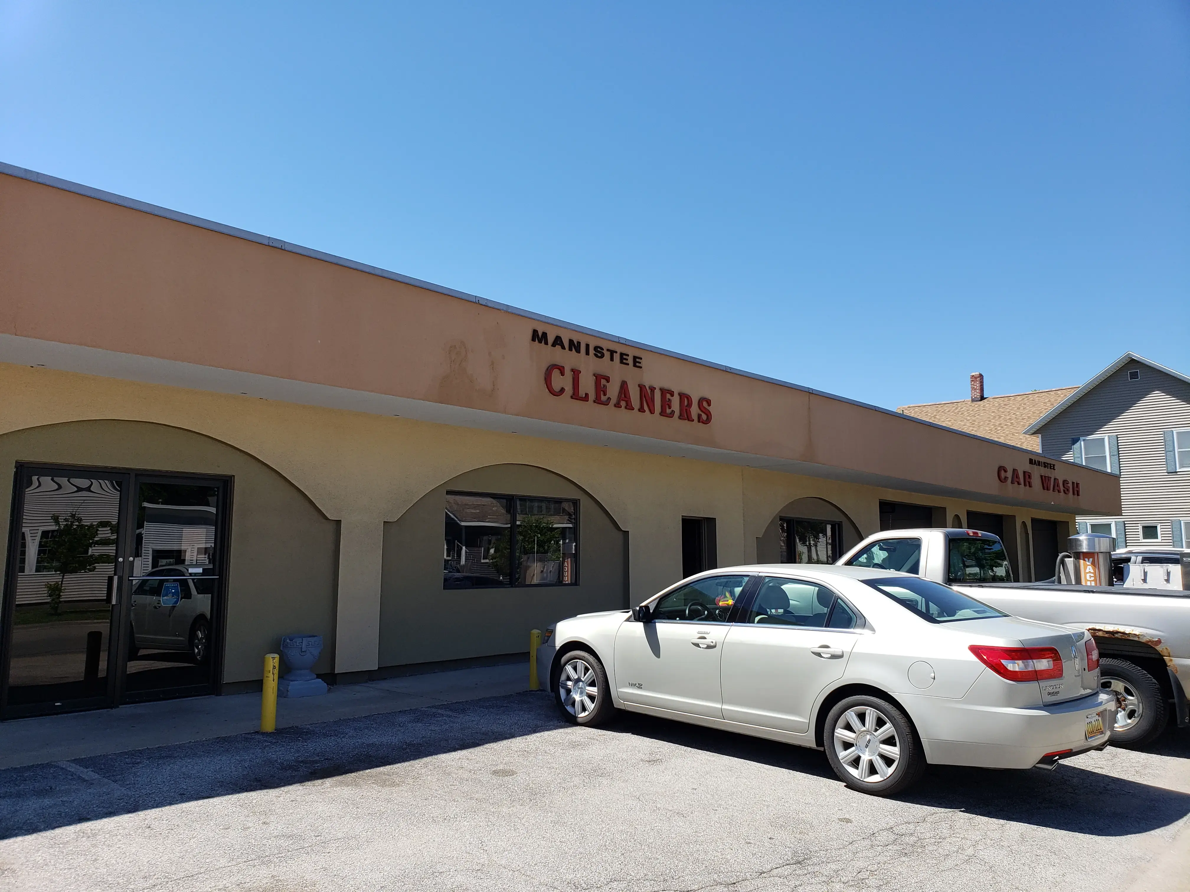 Manistee Cleaning Solution - Image 19