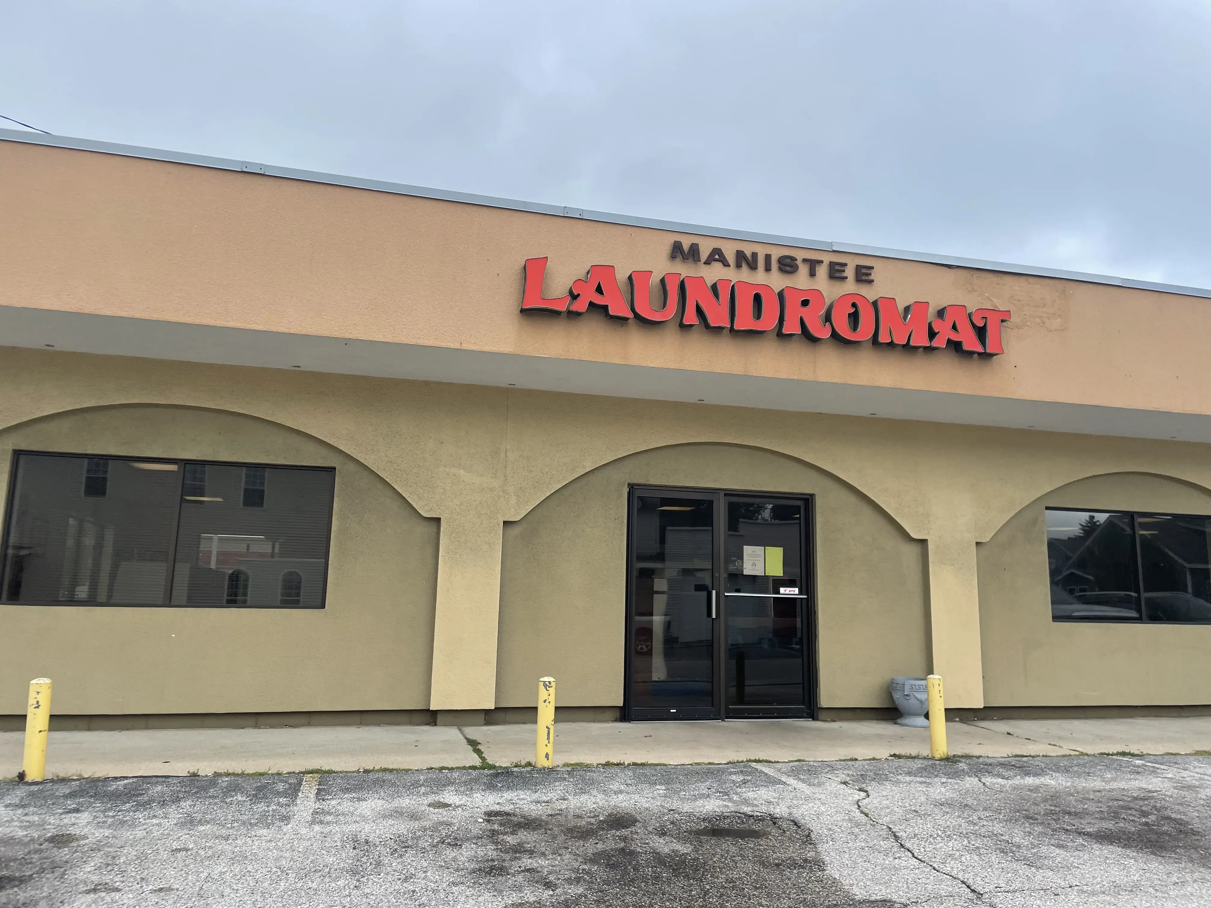 Manistee Cleaning Solution - Image 2