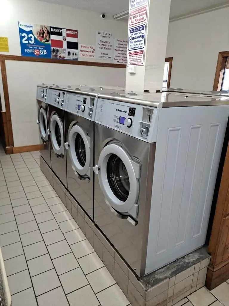 Manny's Laundrette - Image 19