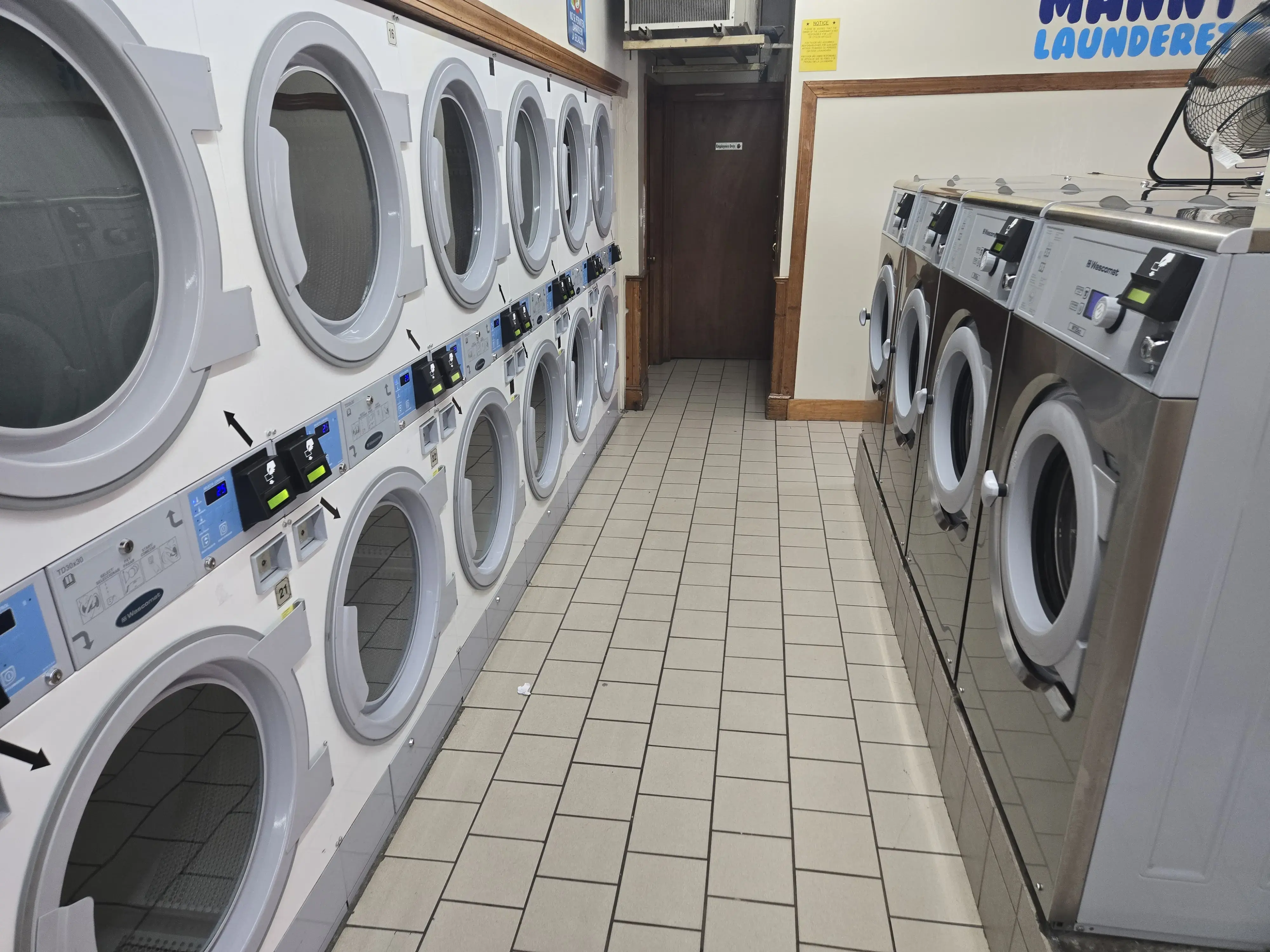 Manny's Laundrette - Image 20