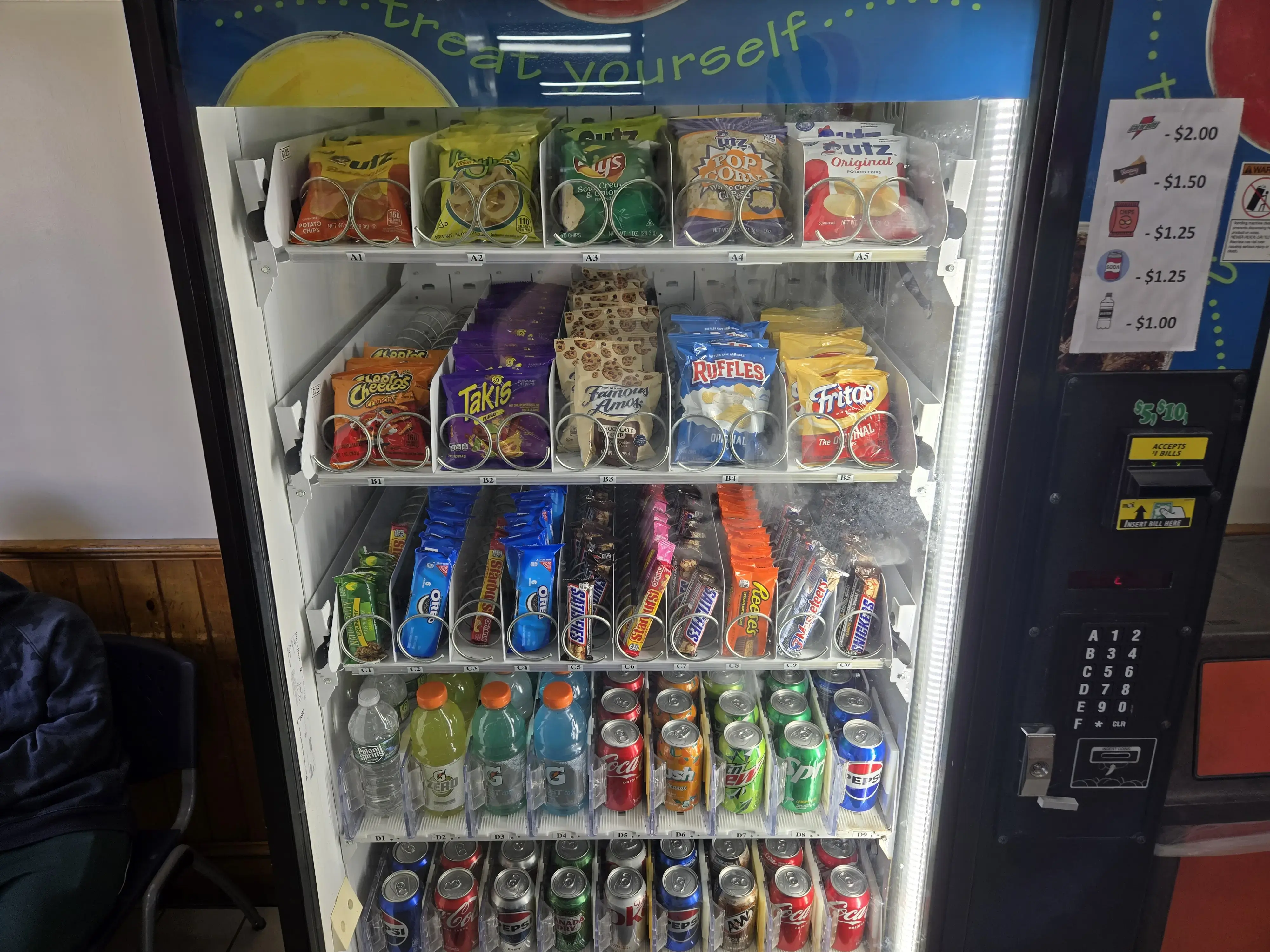 Manny's Laundrette - Image 12