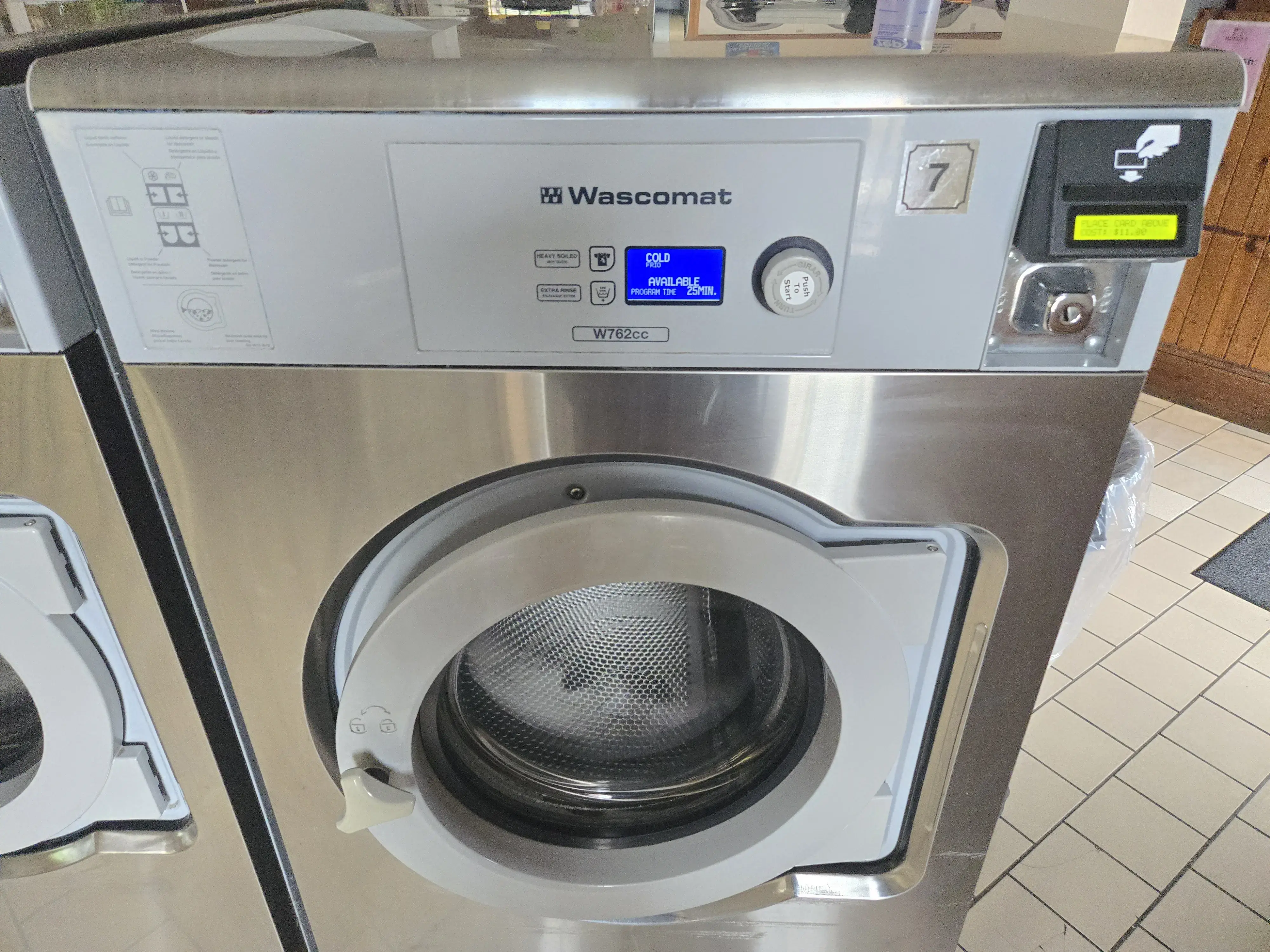 Manny's Laundrette thumbnail 7