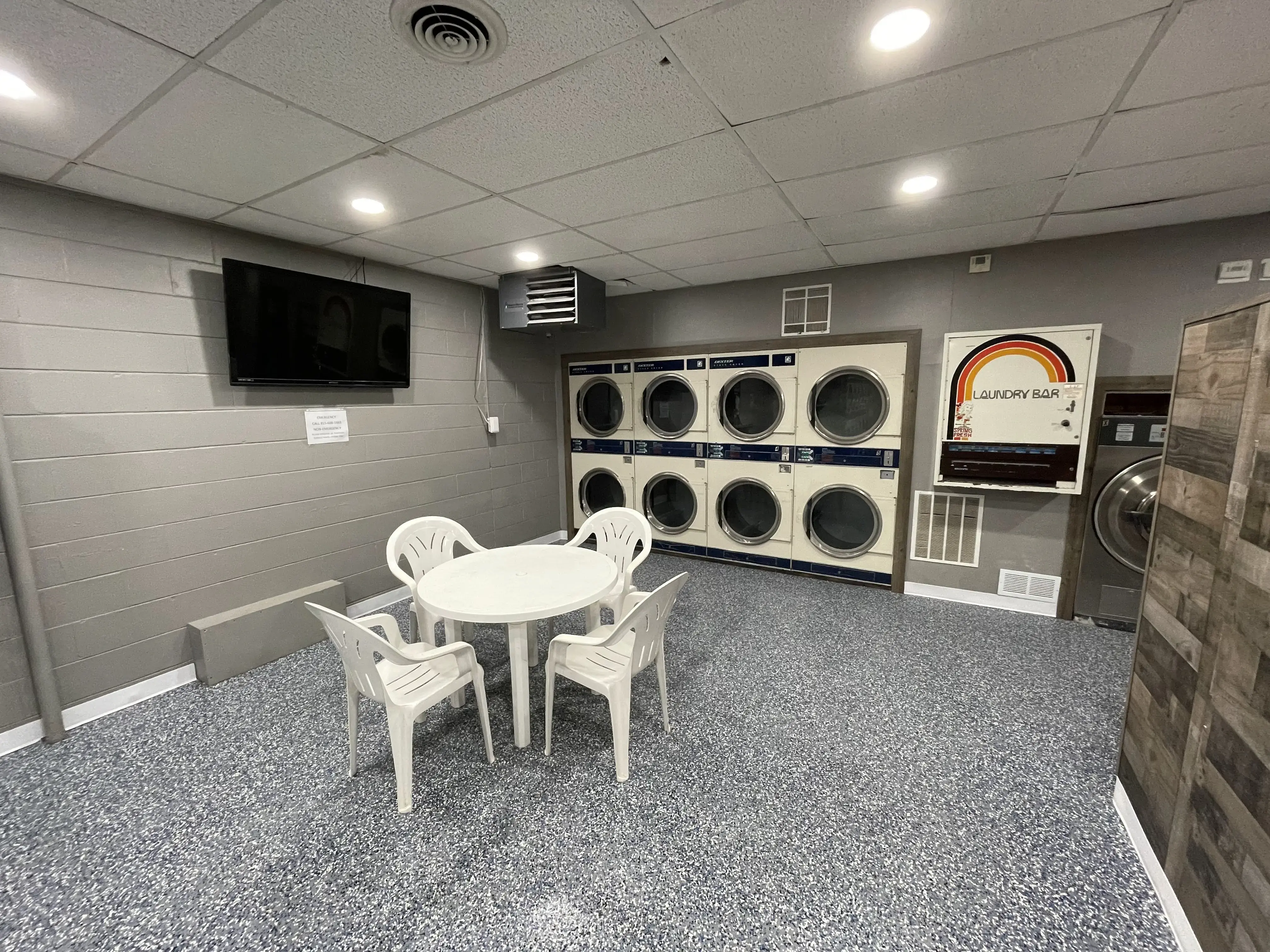 Manteno Laundry thumbnail 2