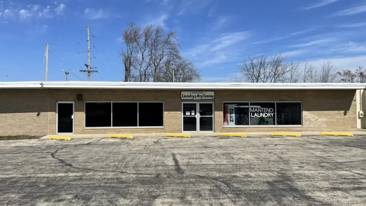 Manteno Laundry - Image 1