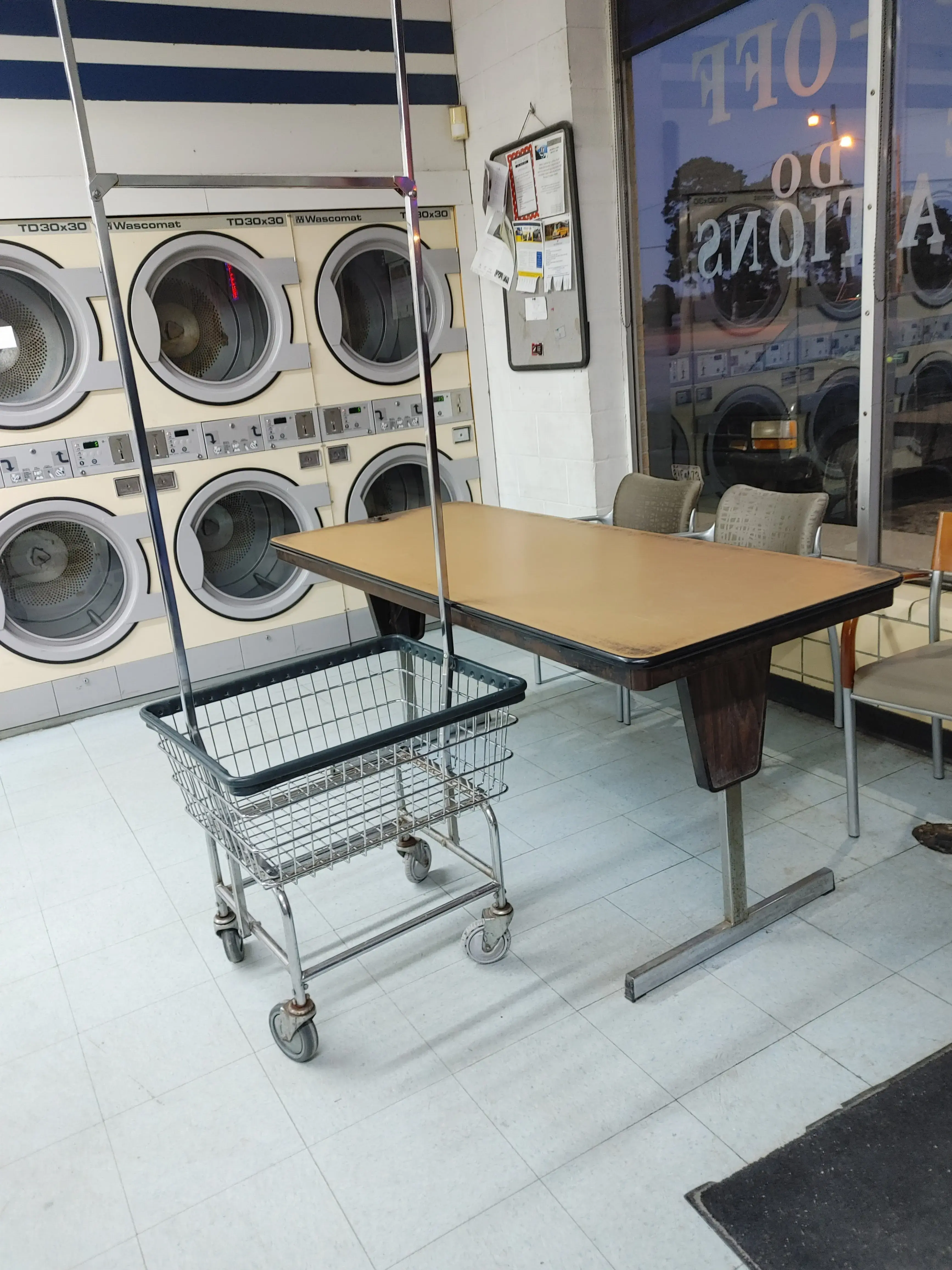 Maple Hill Laundry - Image 9