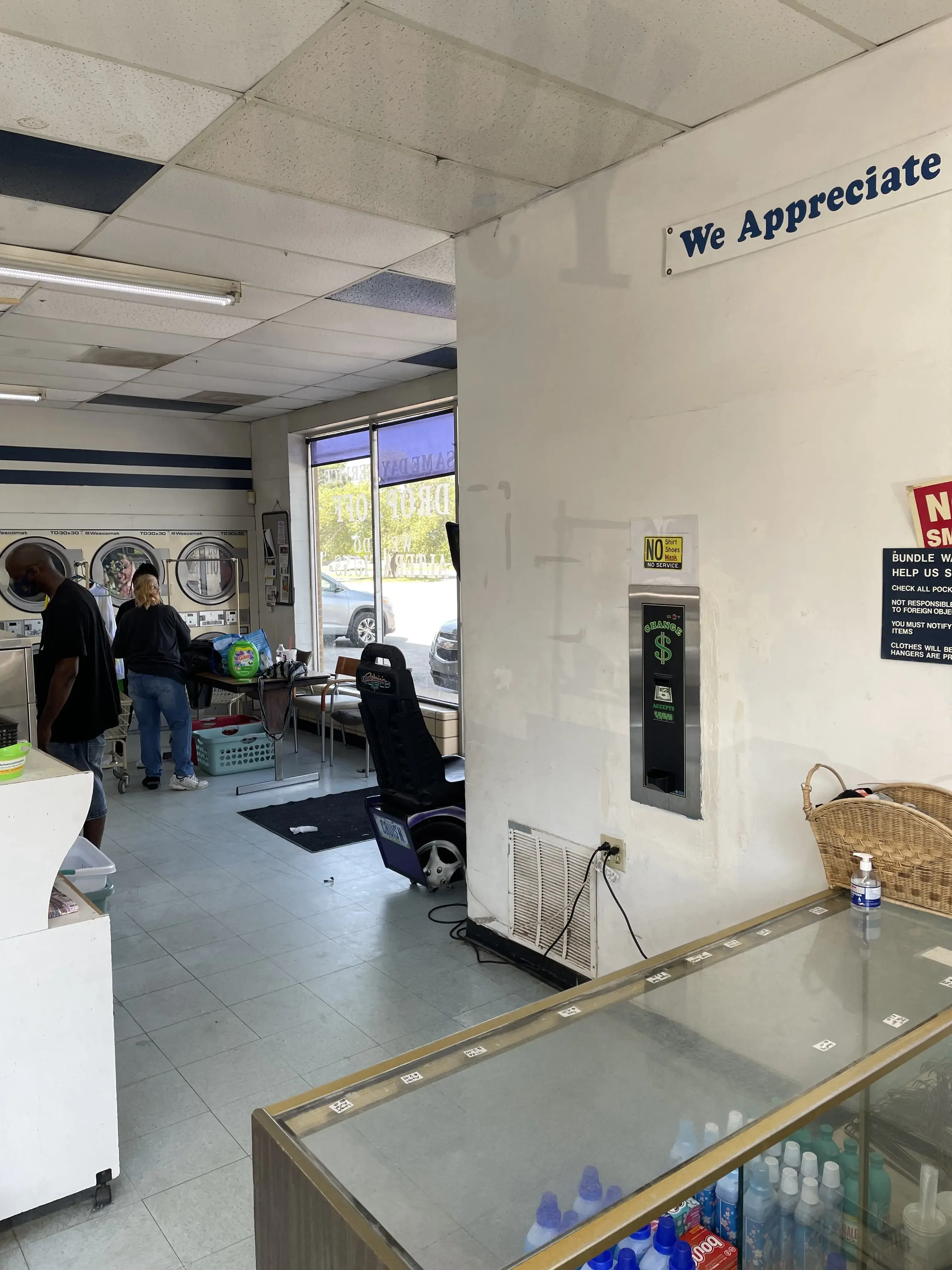 Maple Hill Laundry - Image 5