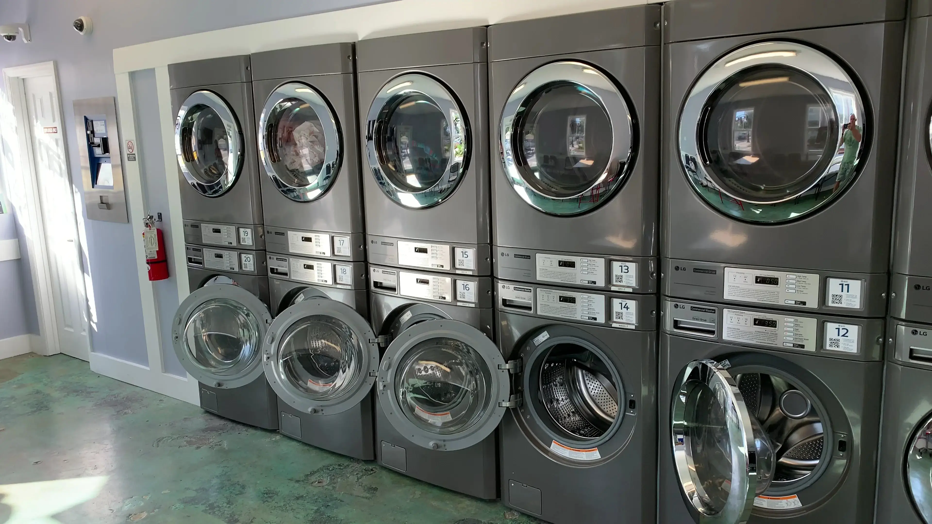 Margaret-Truman Launderette (Drop Off - Self Serve) thumbnail 2