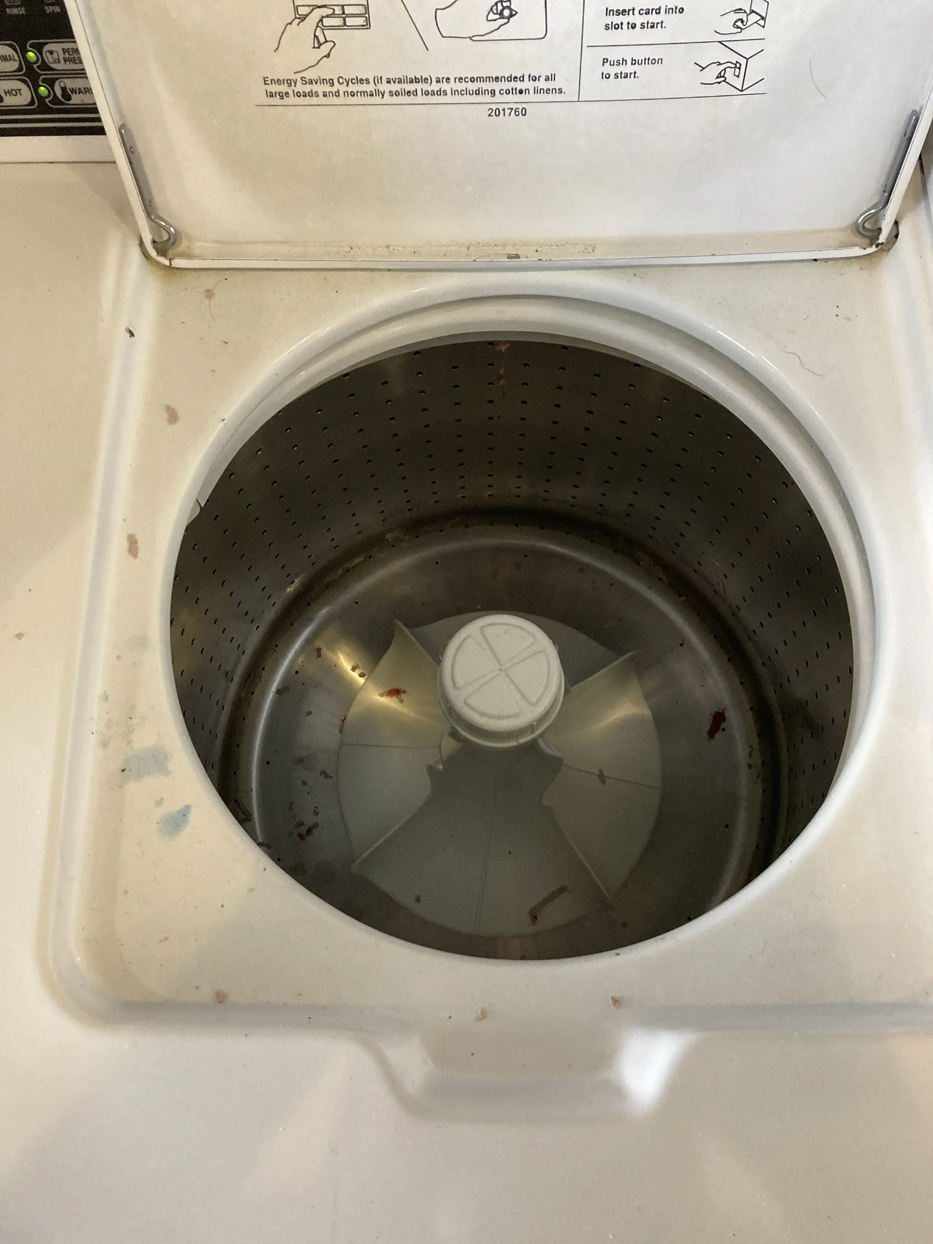 Maria's Wash N' Dry - Image 15