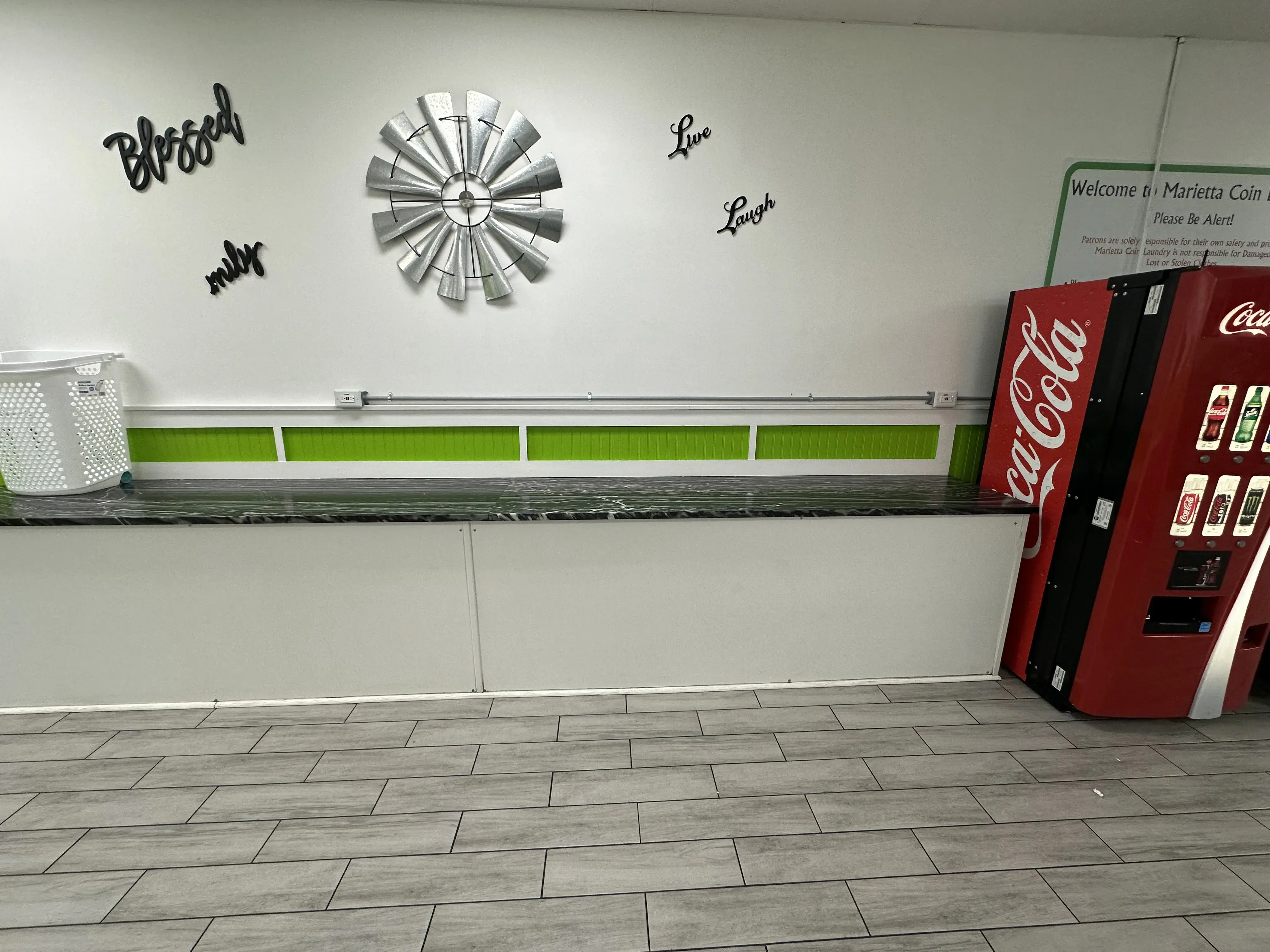 Marietta Coin Laundry - Yes, we are open 24 hrs - Image 8