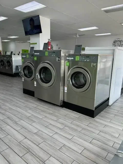 Marietta Coin Laundry - Yes, we are open 24 hrs - Image 20