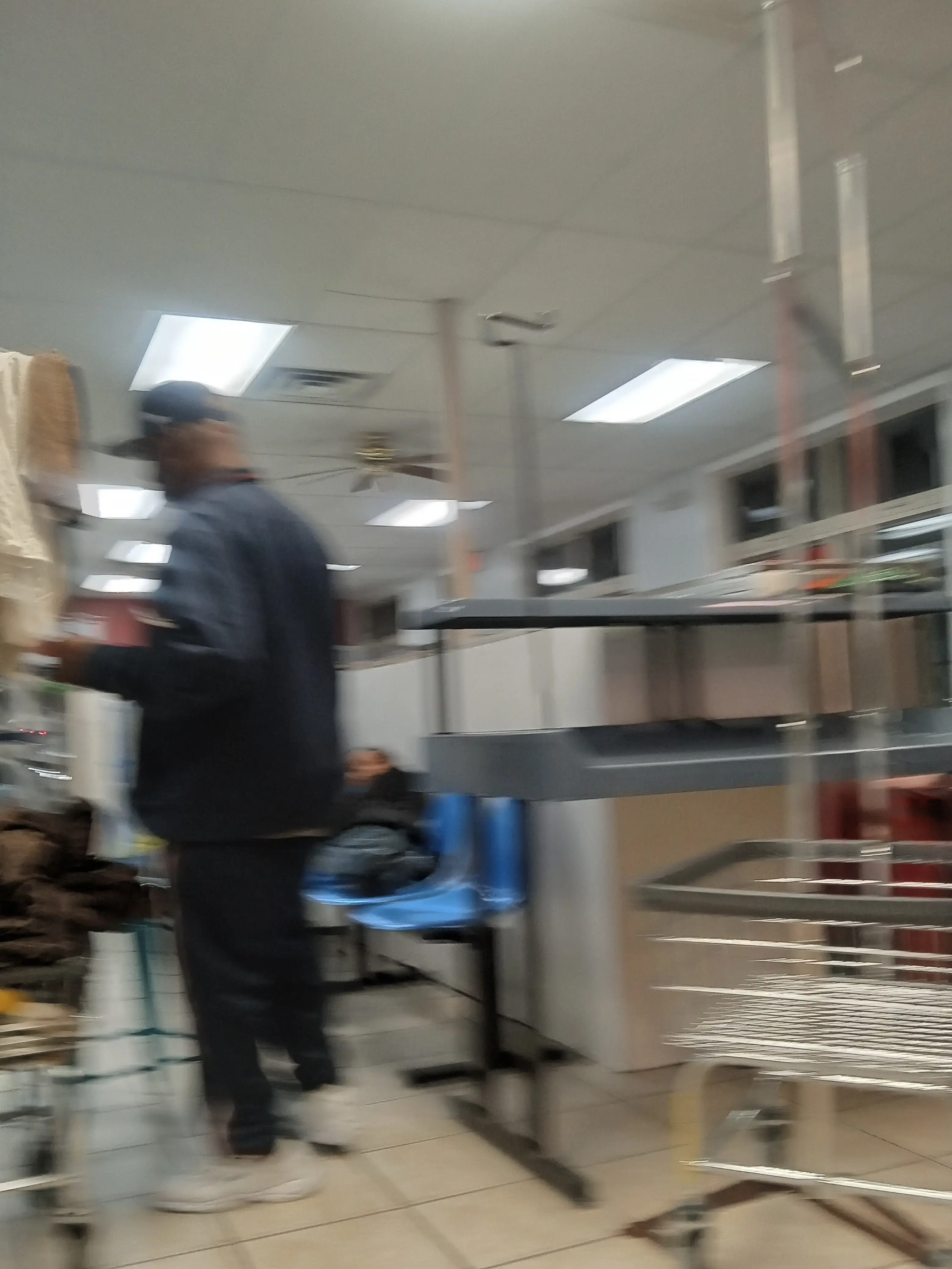 Marion Laundromat - Image 15