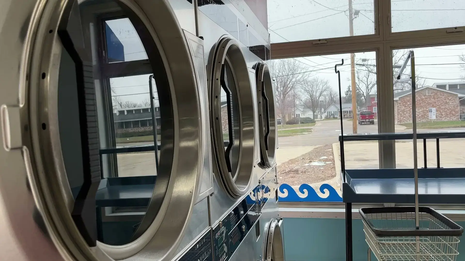 Marion Laundromat thumbnail 3