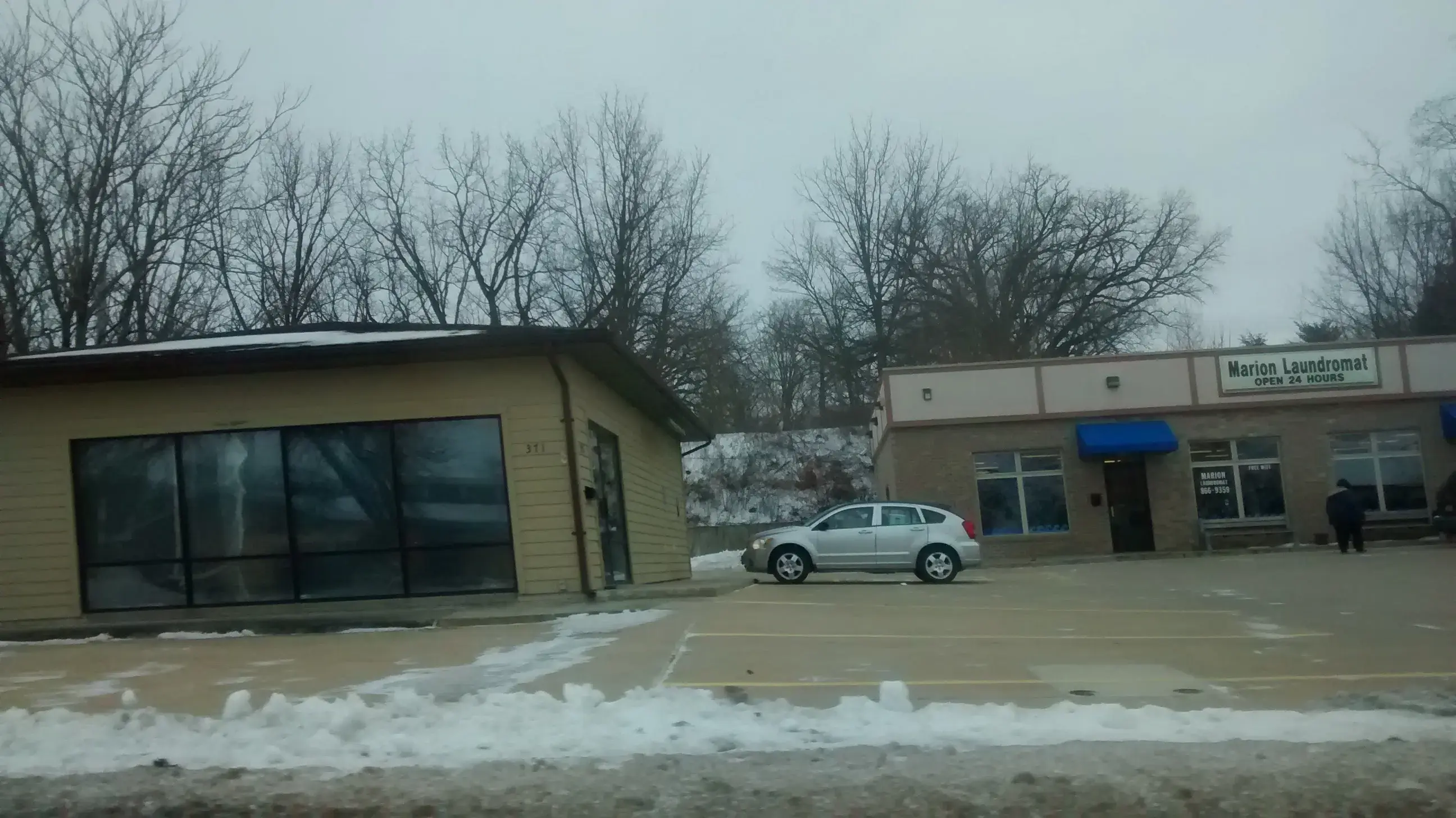 Marion Laundromat - Image 9