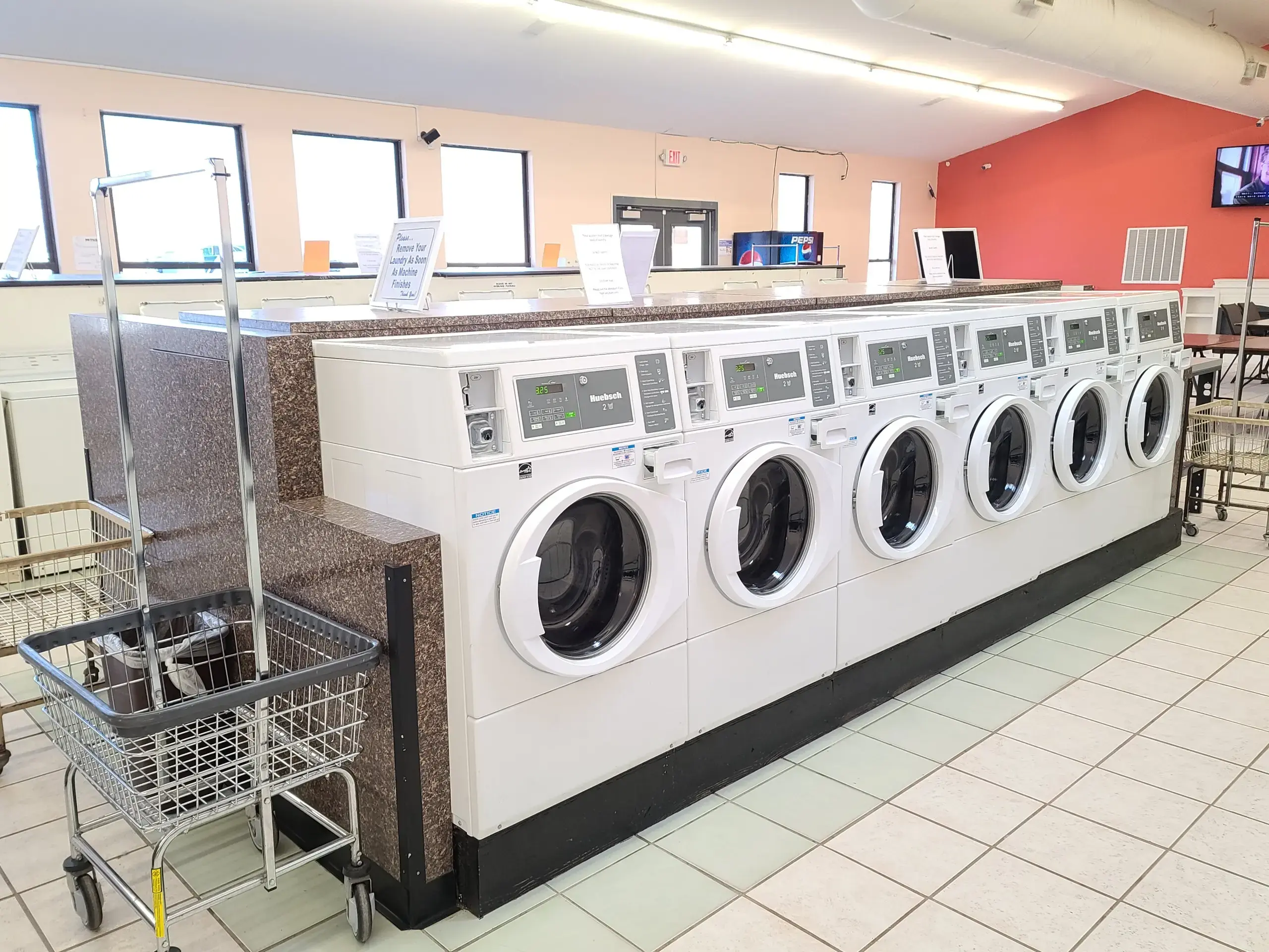 Mario's Coin Laundry thumbnail 13