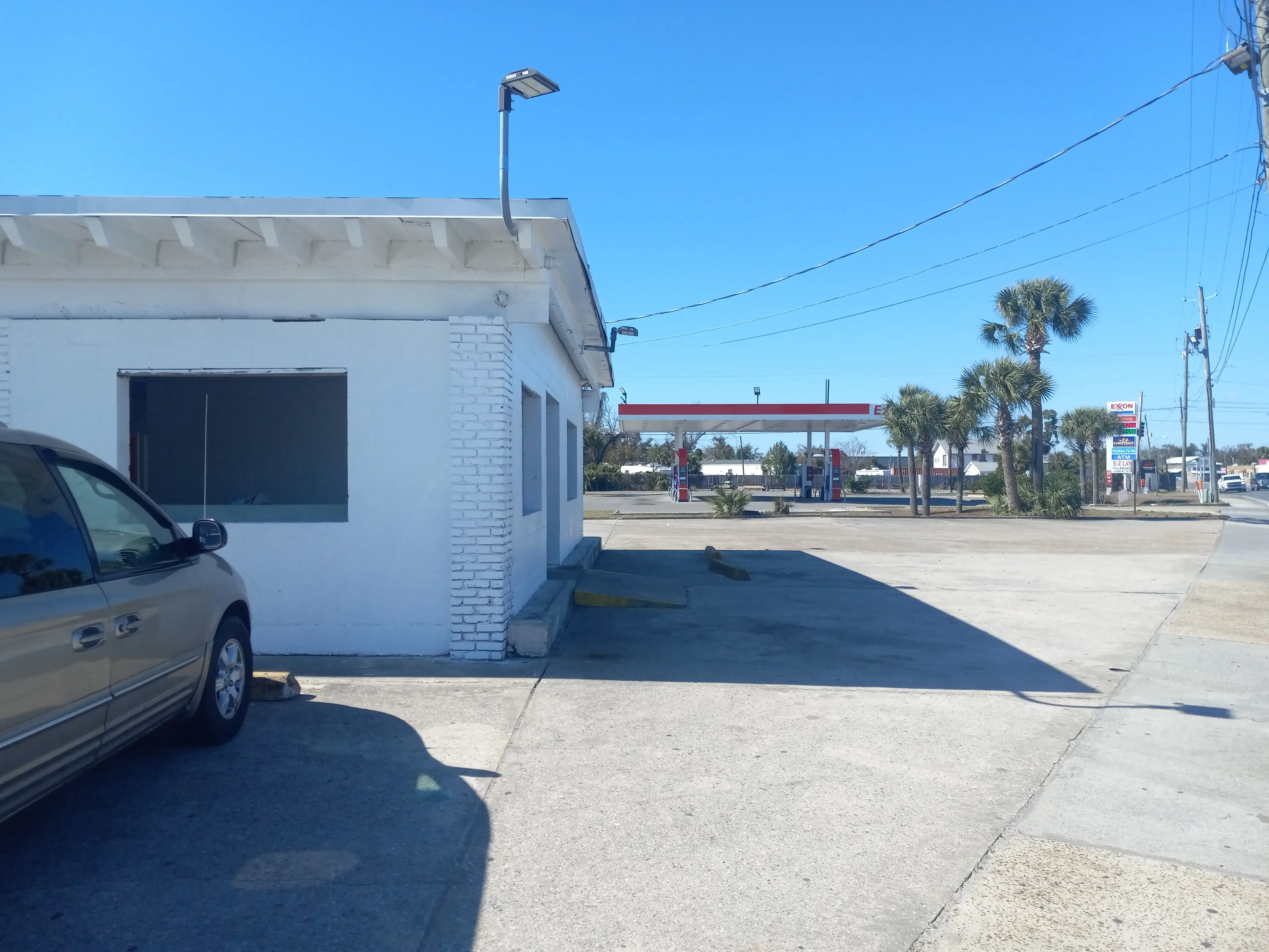 Mark's 24/7 Laundromats - Image 3