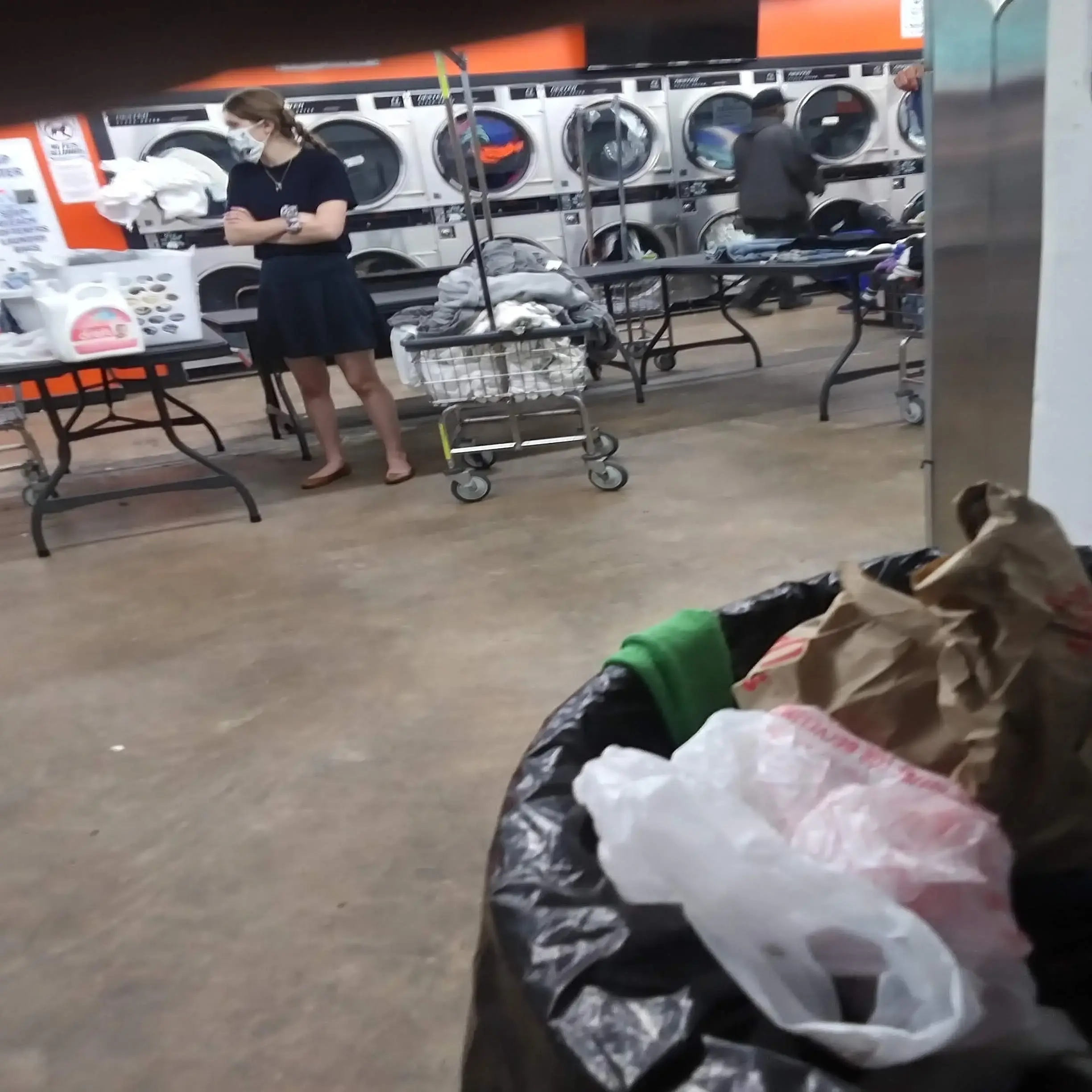 Mark's 24/7 Laundromats thumbnail 17