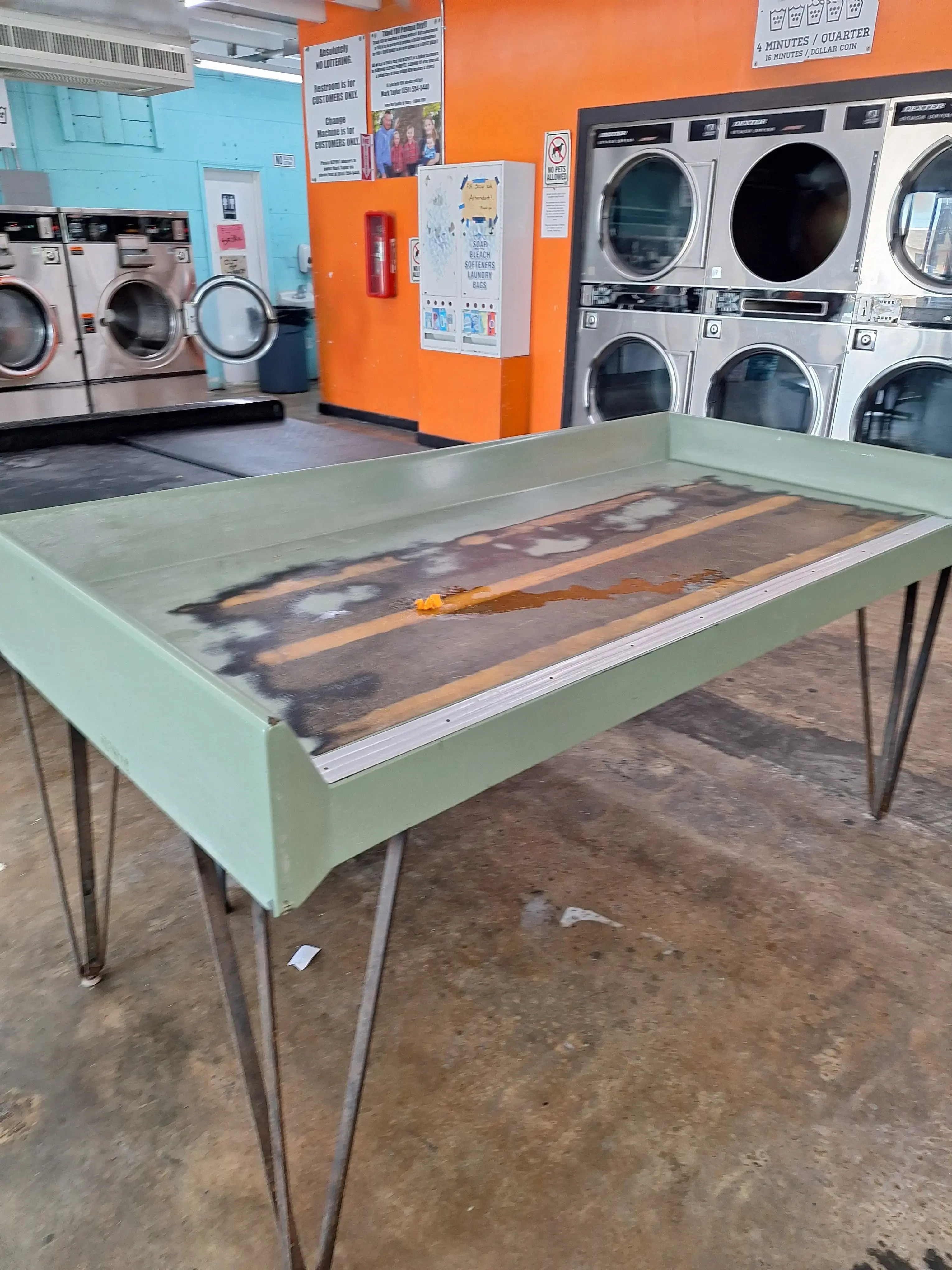 Mark's 24/7 Laundromats thumbnail 14