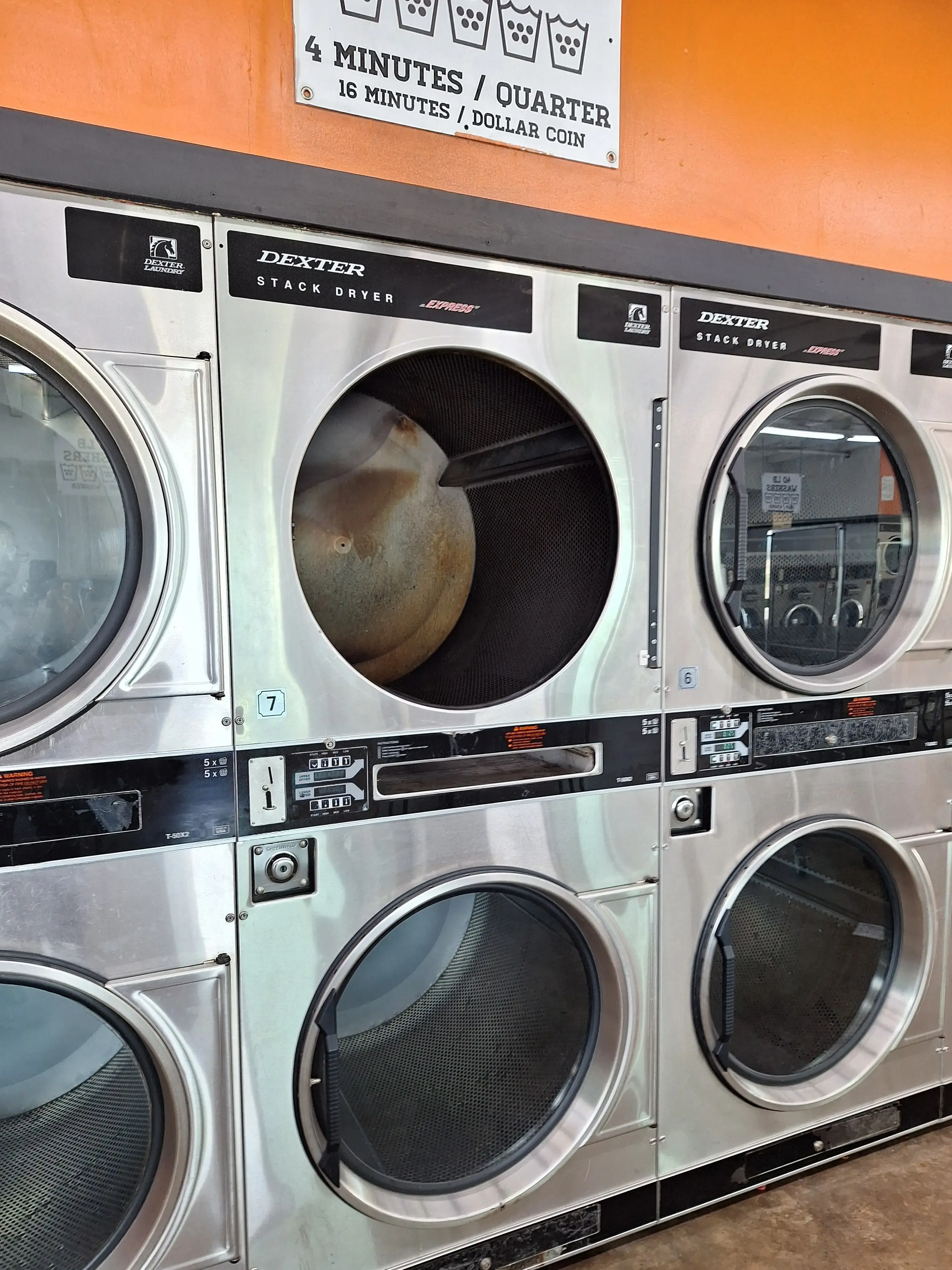 Mark's 24/7 Laundromats thumbnail 2