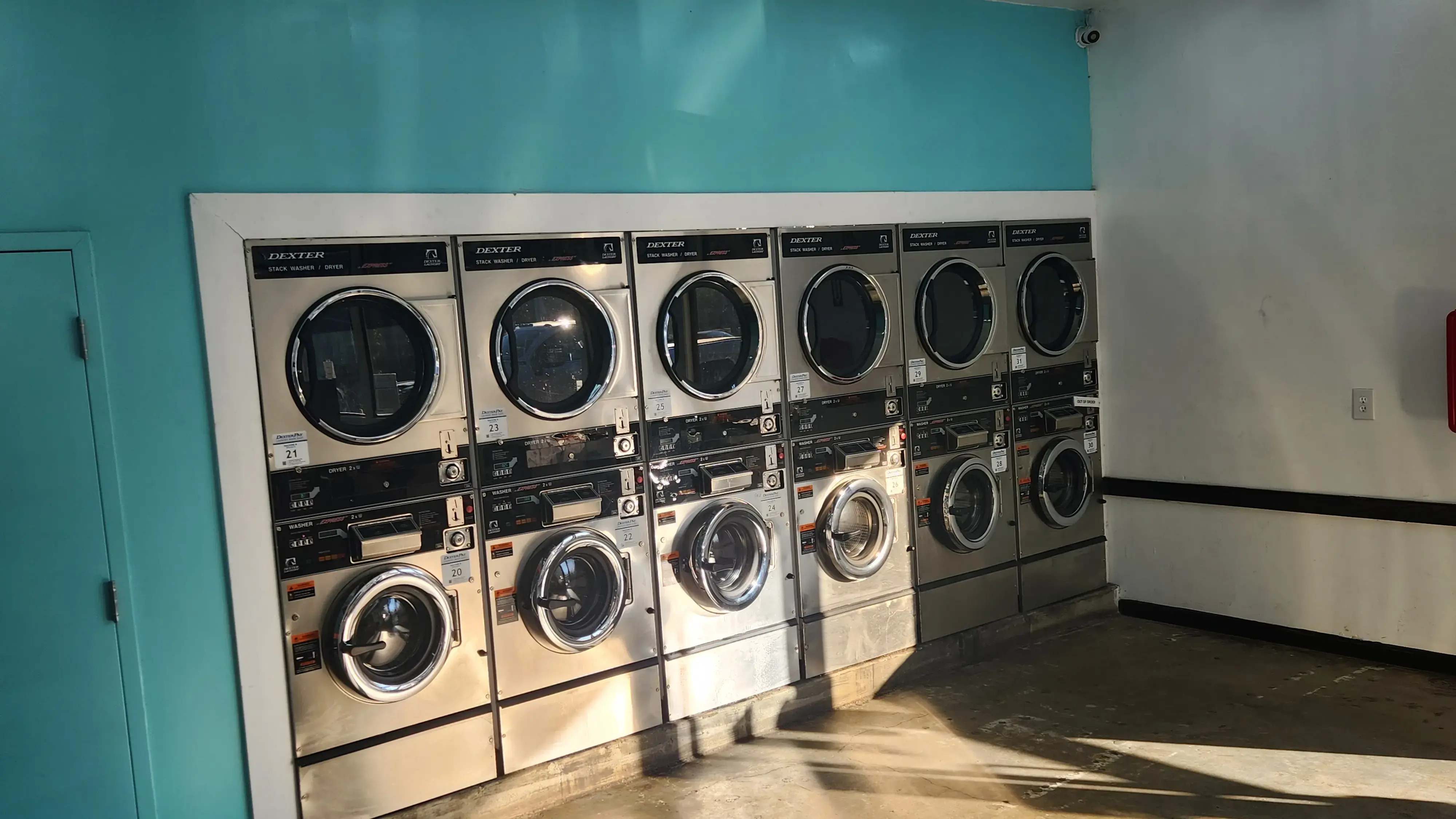 Mark's 24/7 Laundromats - Image 2