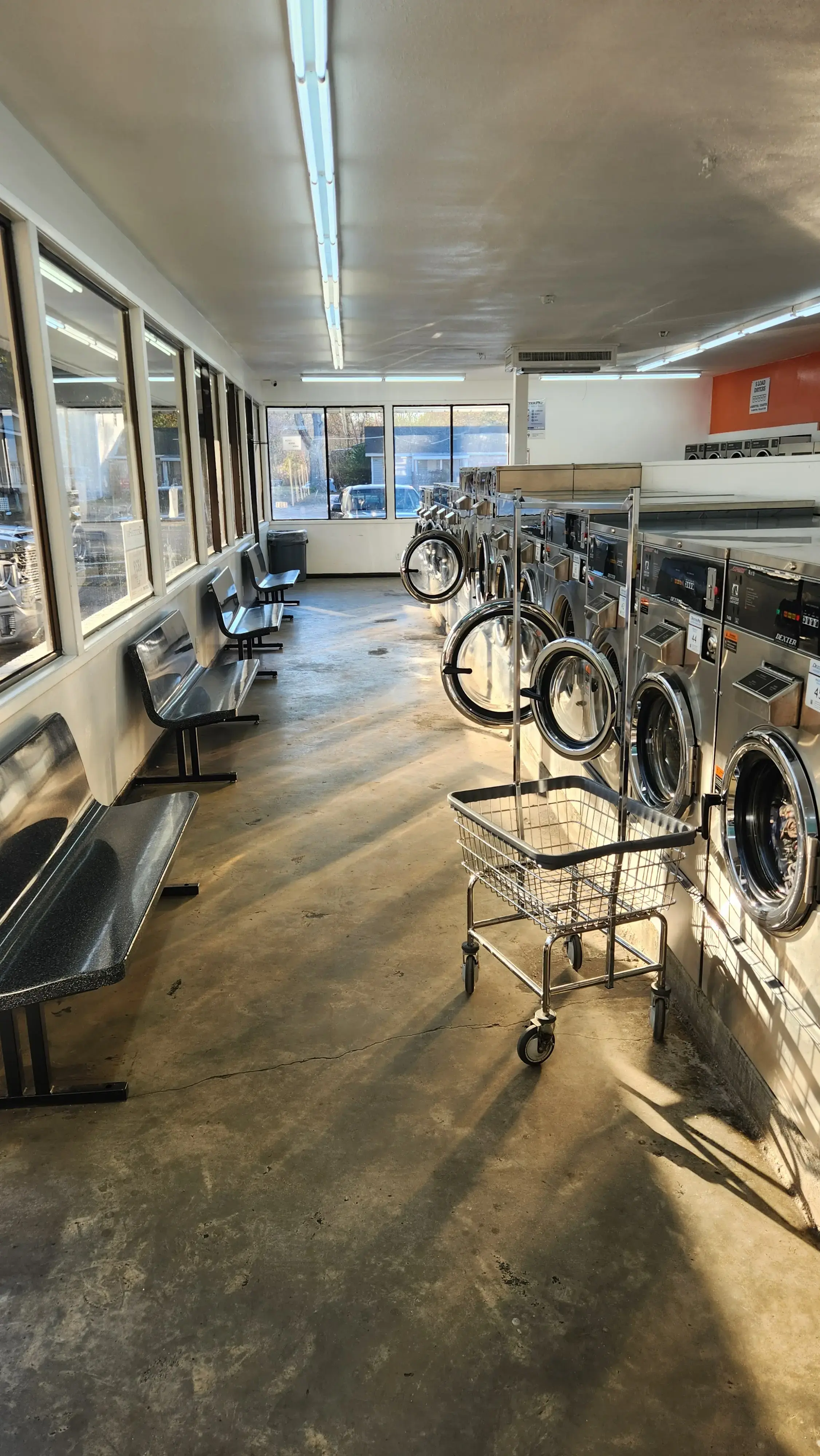 Mark's 24/7 Laundromats - Image 3