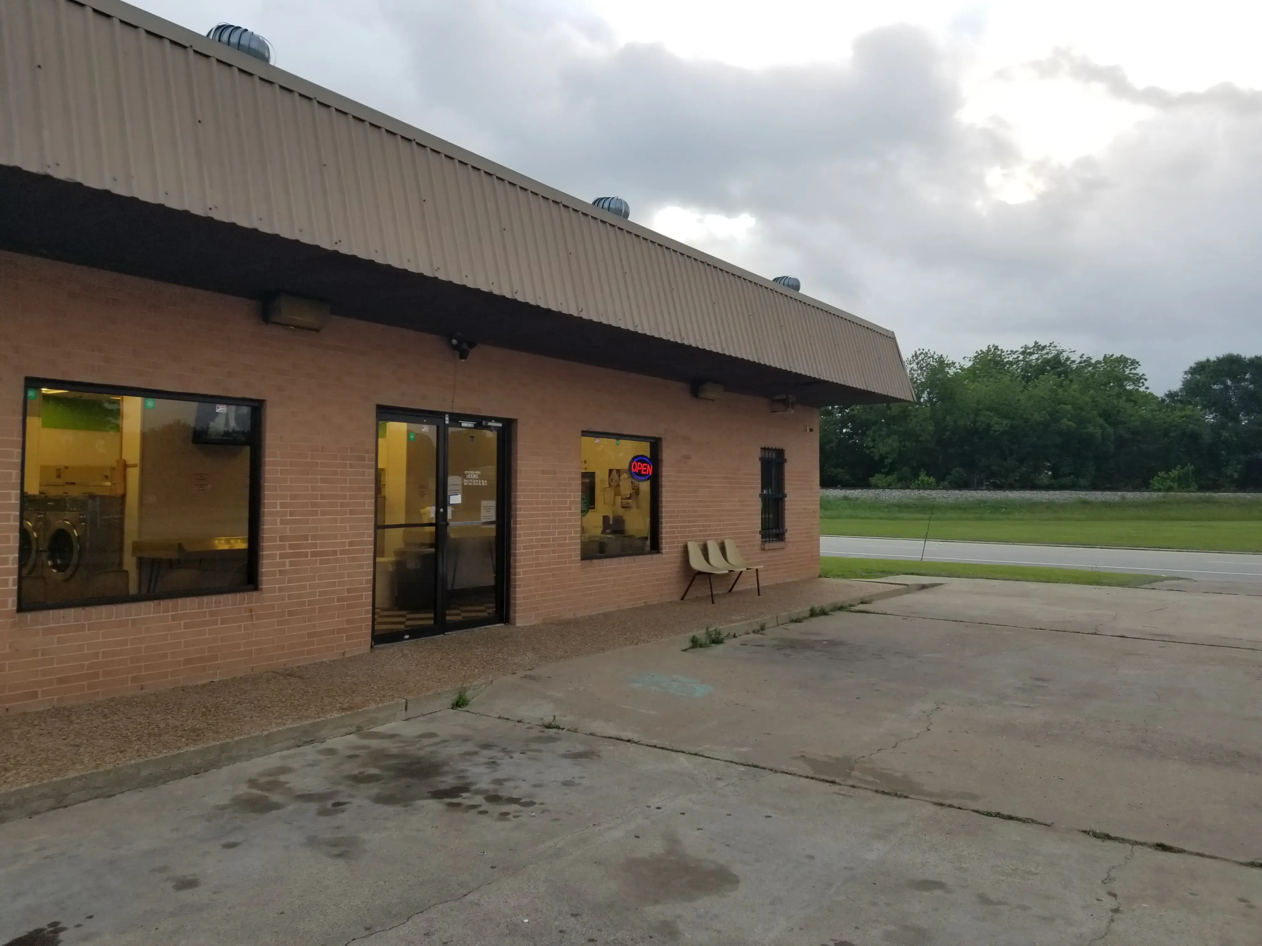 Mary Washateria - Image 7