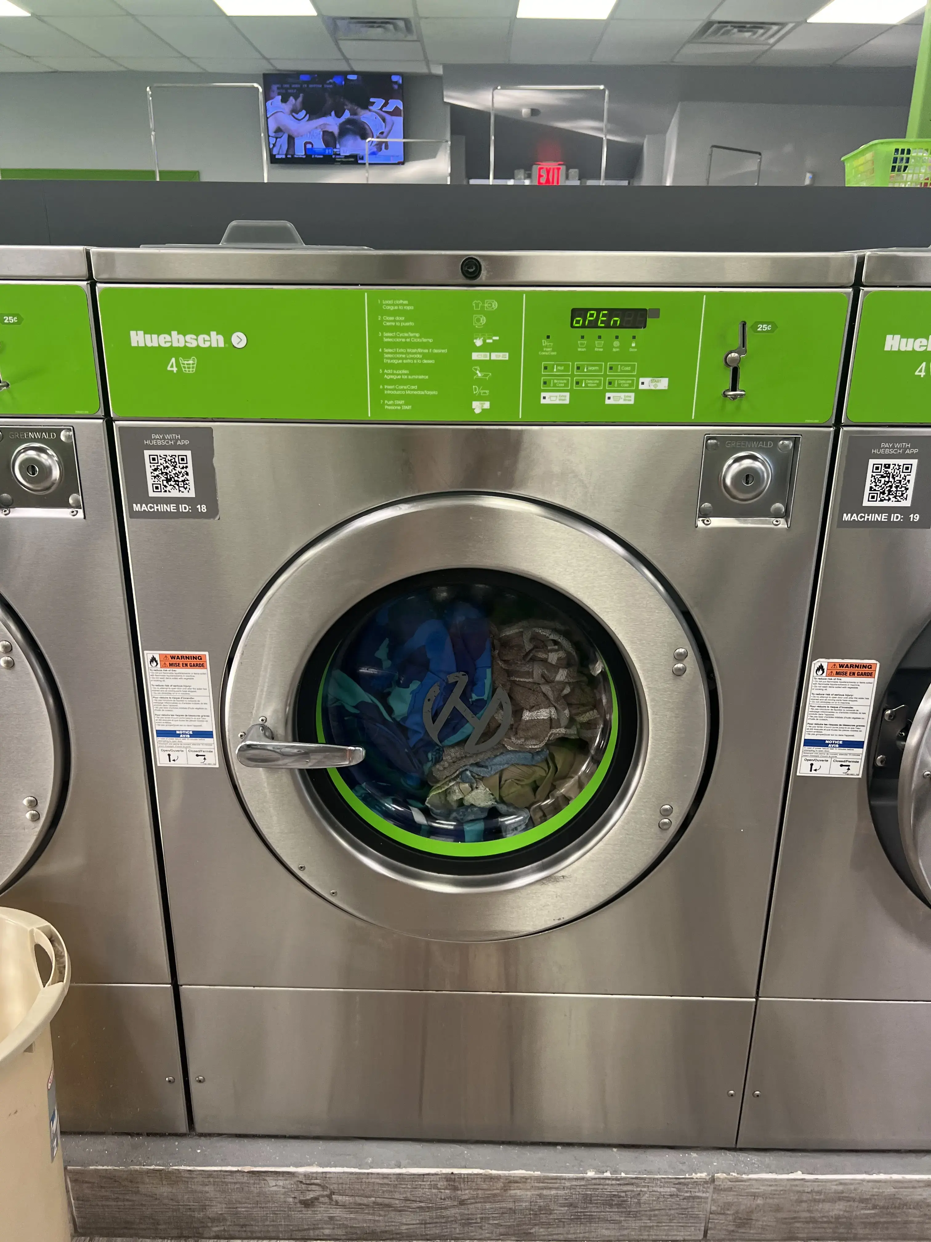 Mary's Laundromart - Image 10