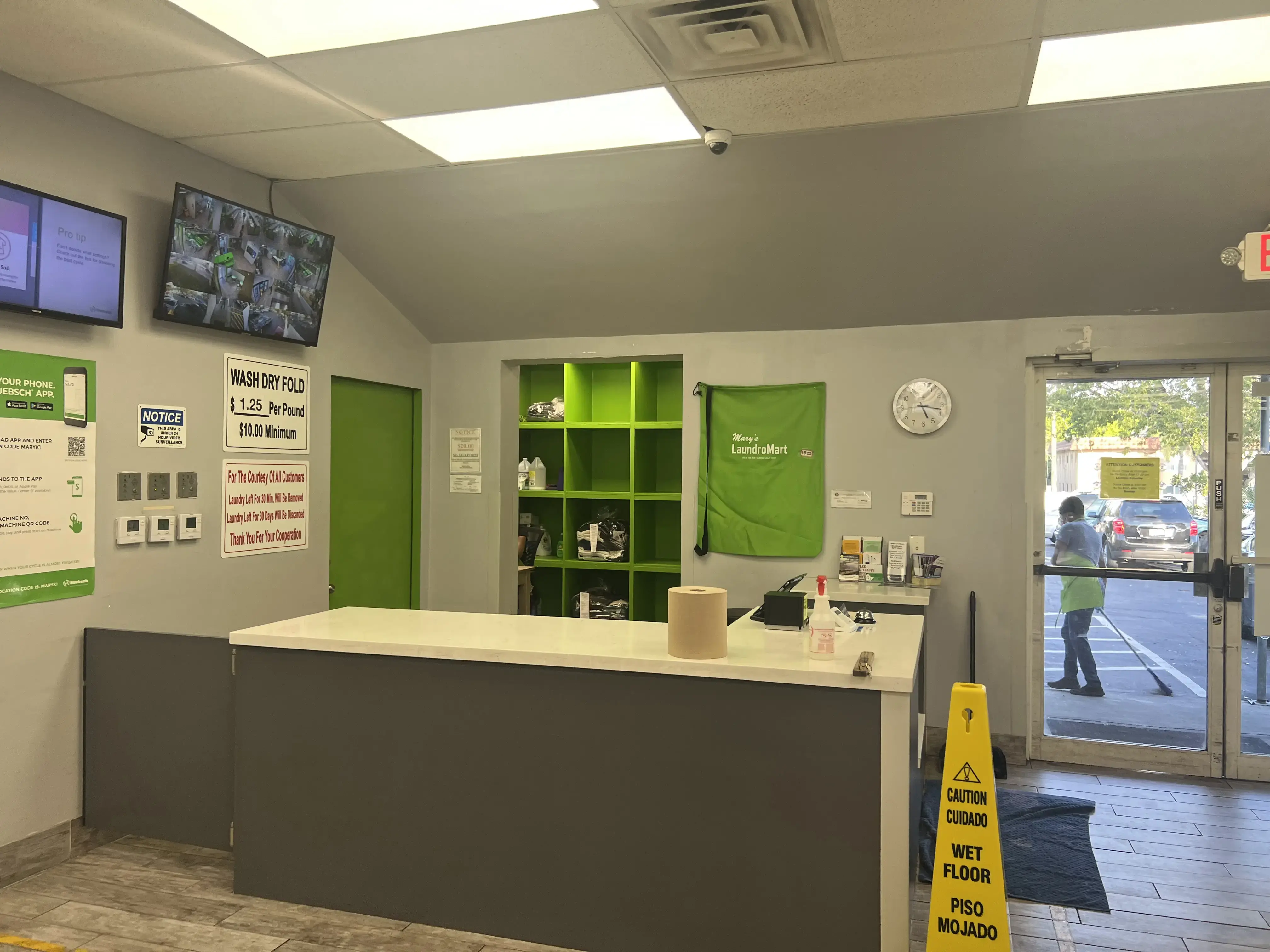 Mary's Laundromart - Image 17