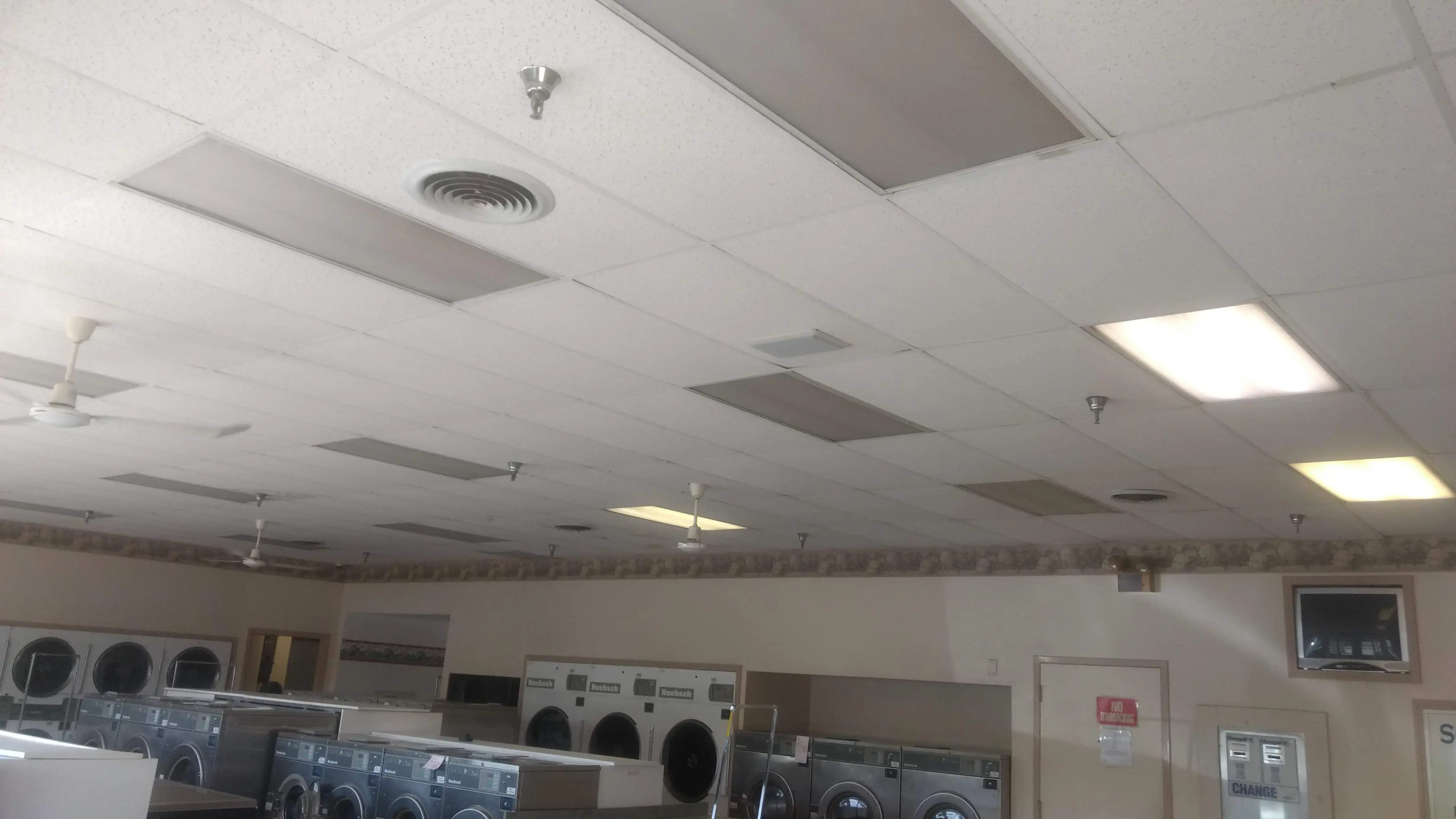 Massillon Coin Laundry thumbnail 8