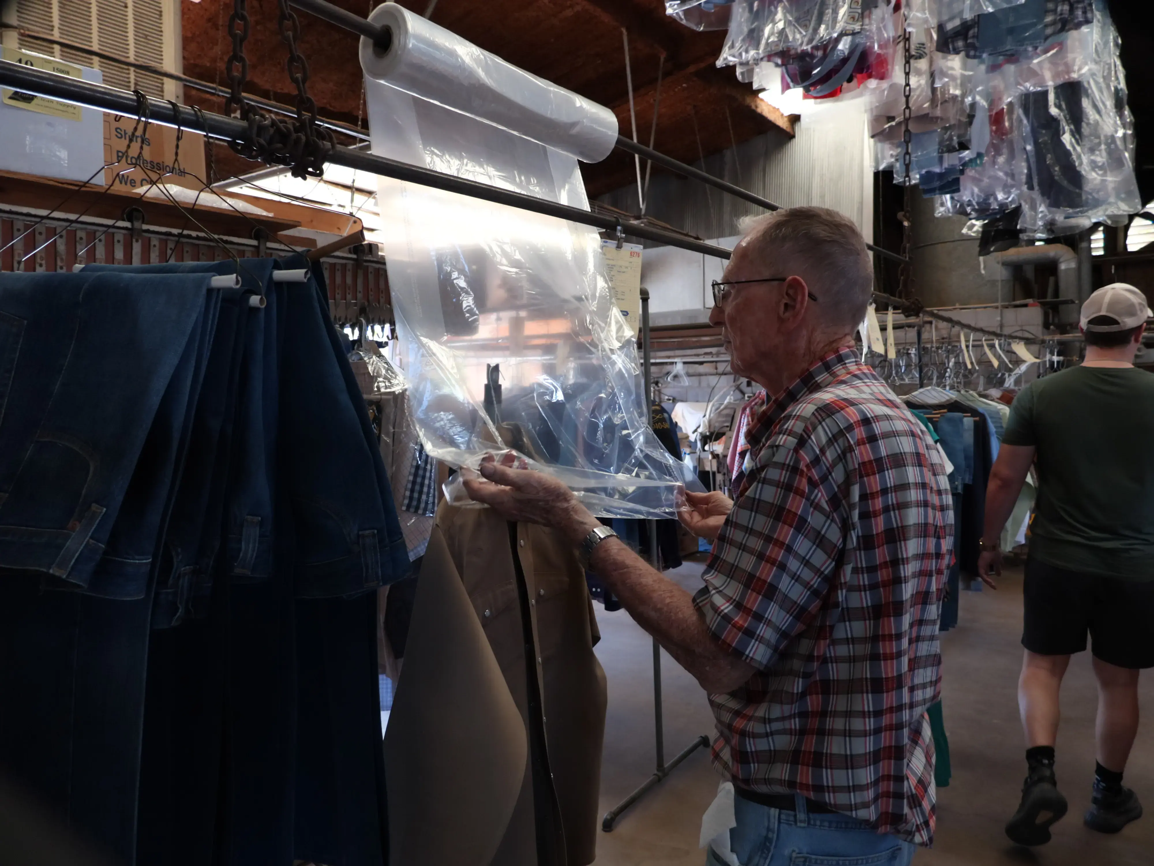 Master Cleaners & Laundry - Image 6