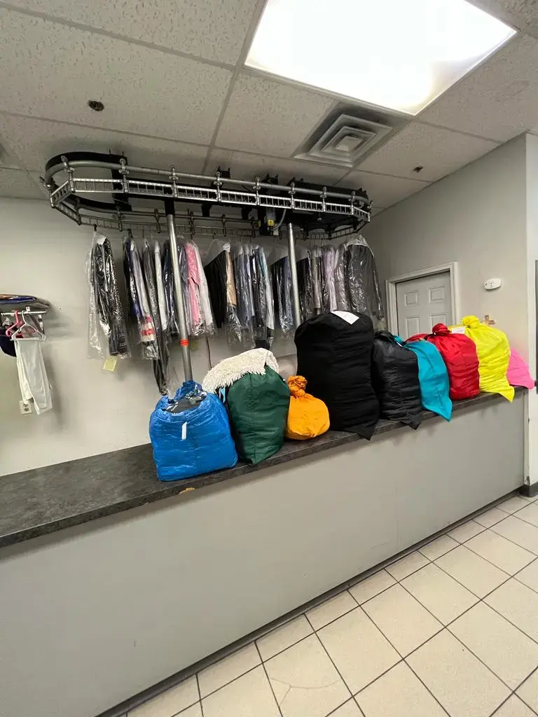 Master Wash Laundromat - Image 3