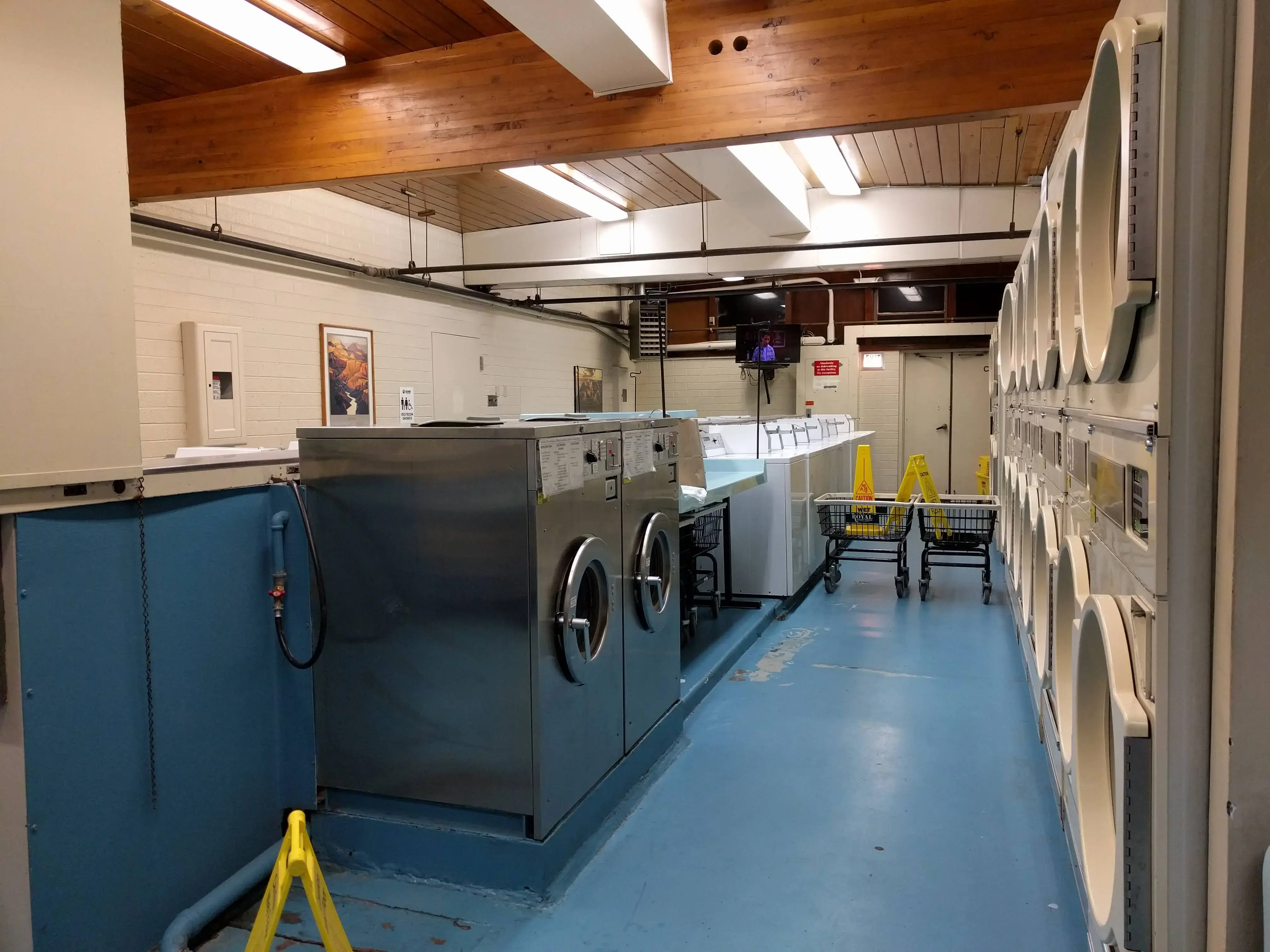 Mather Campground Camp Store - Image 3