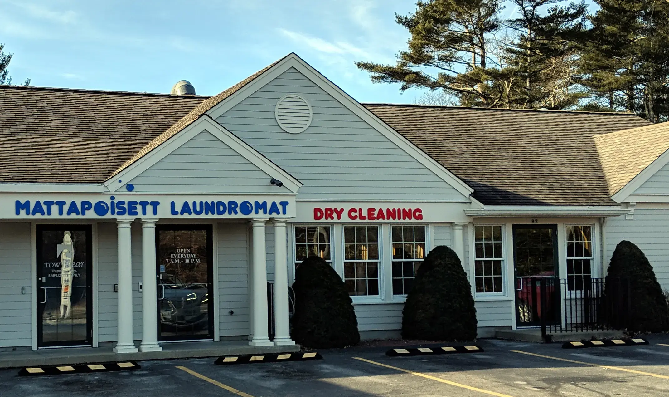 Mattapoisett Laundromat thumbnail 1