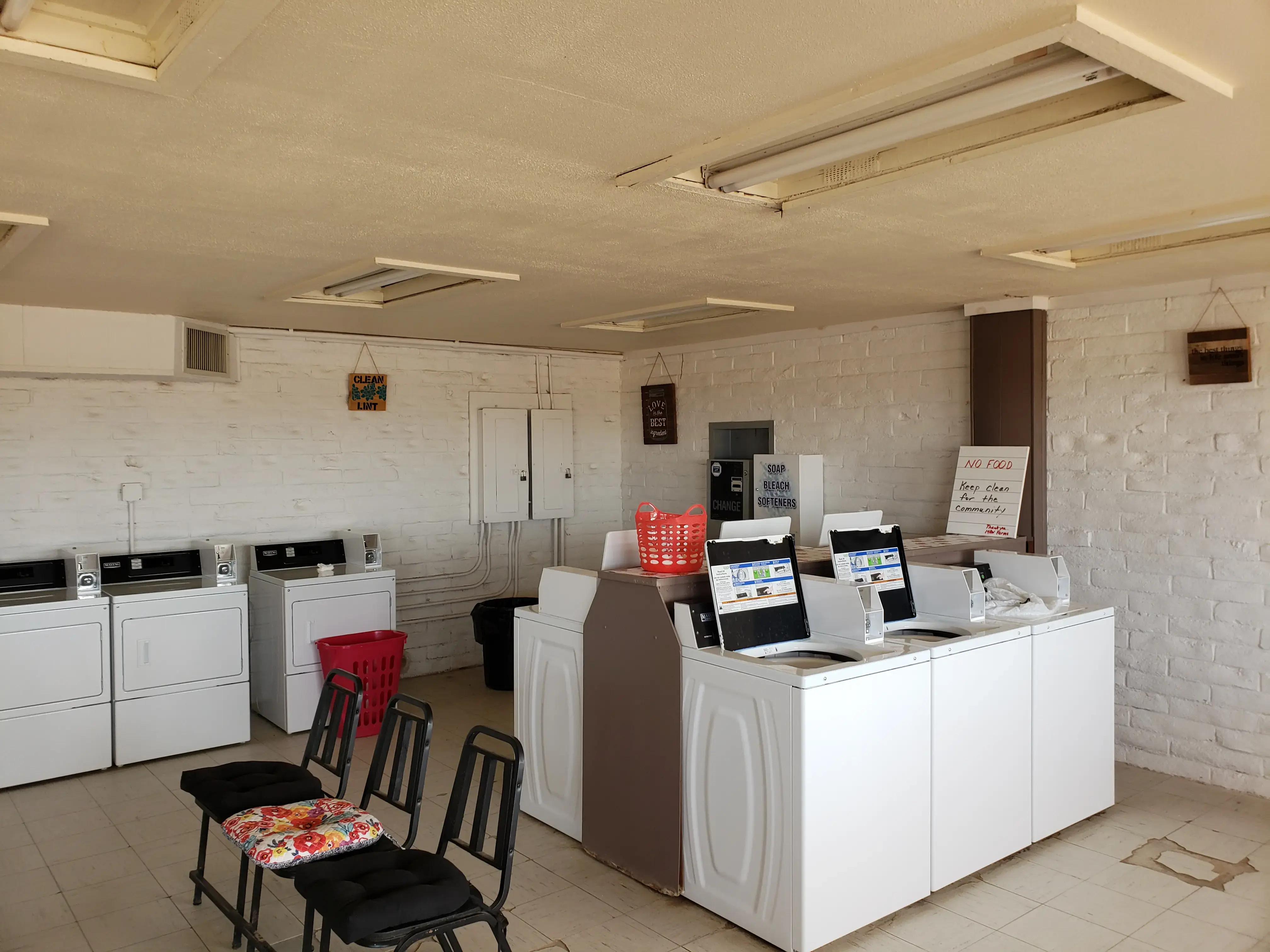 MAW Farms Laundromat - Image 5