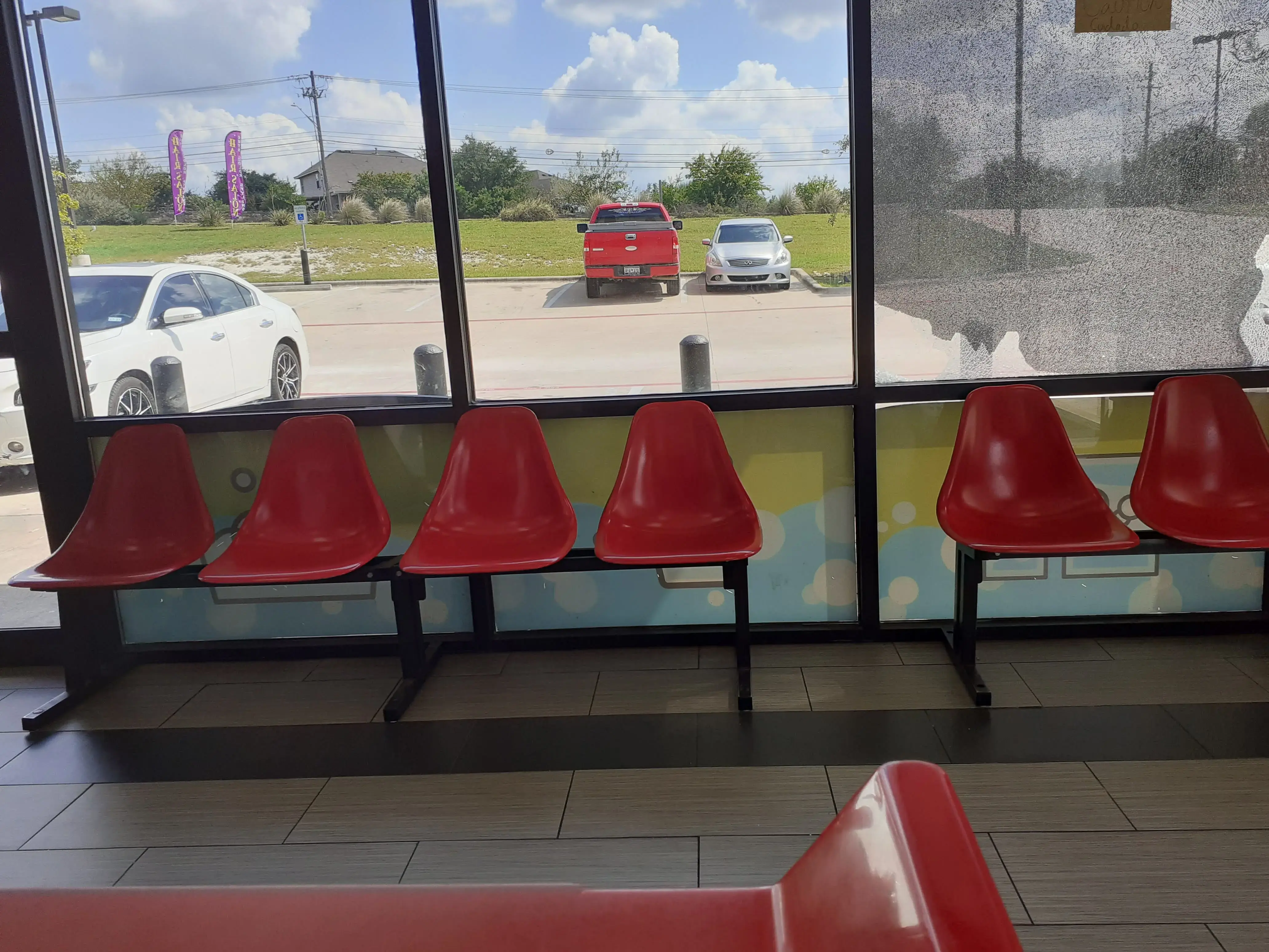 Max Wash Washateria Laundry Laundromat thumbnail 12