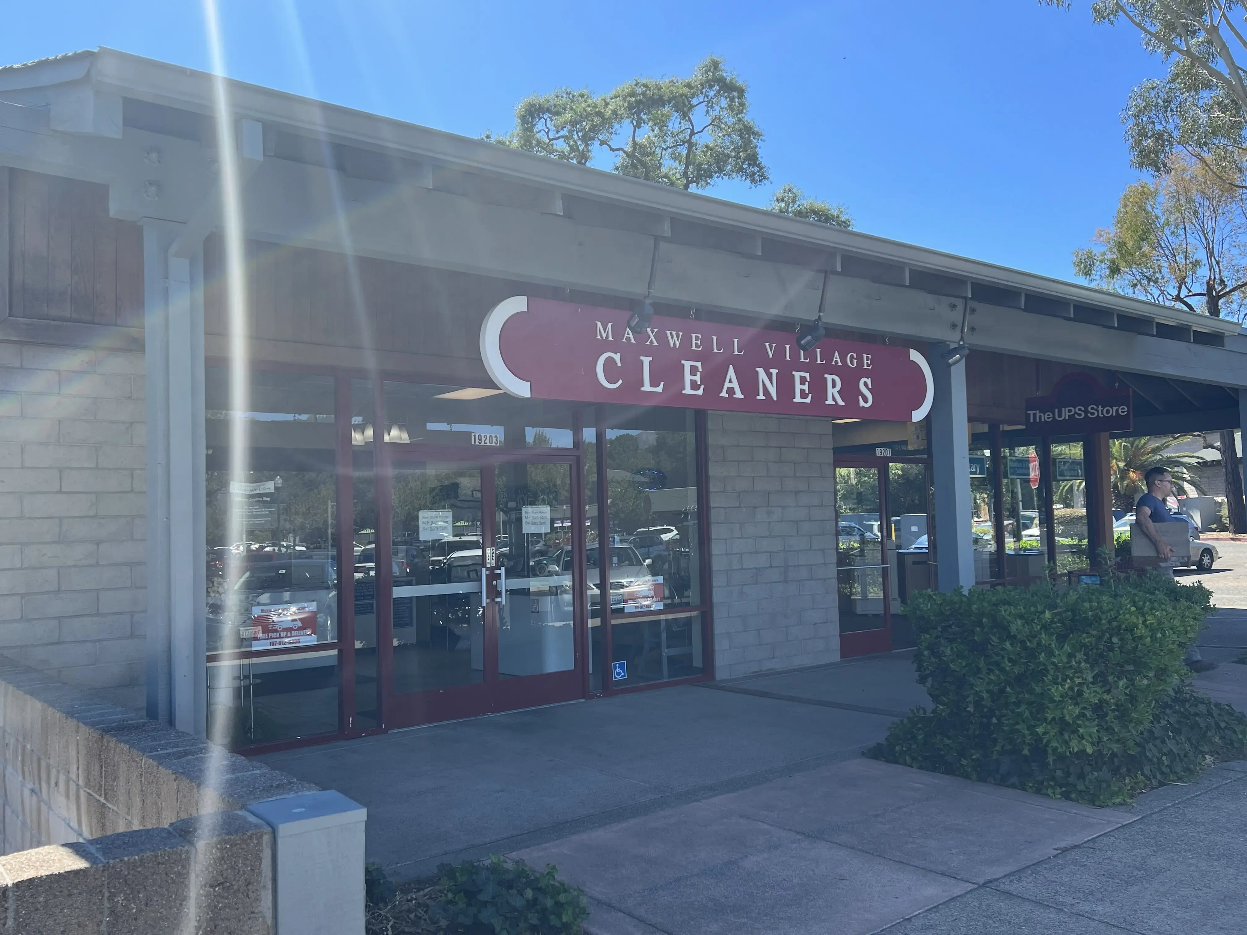Maxwell Village Cleaners - Image 11