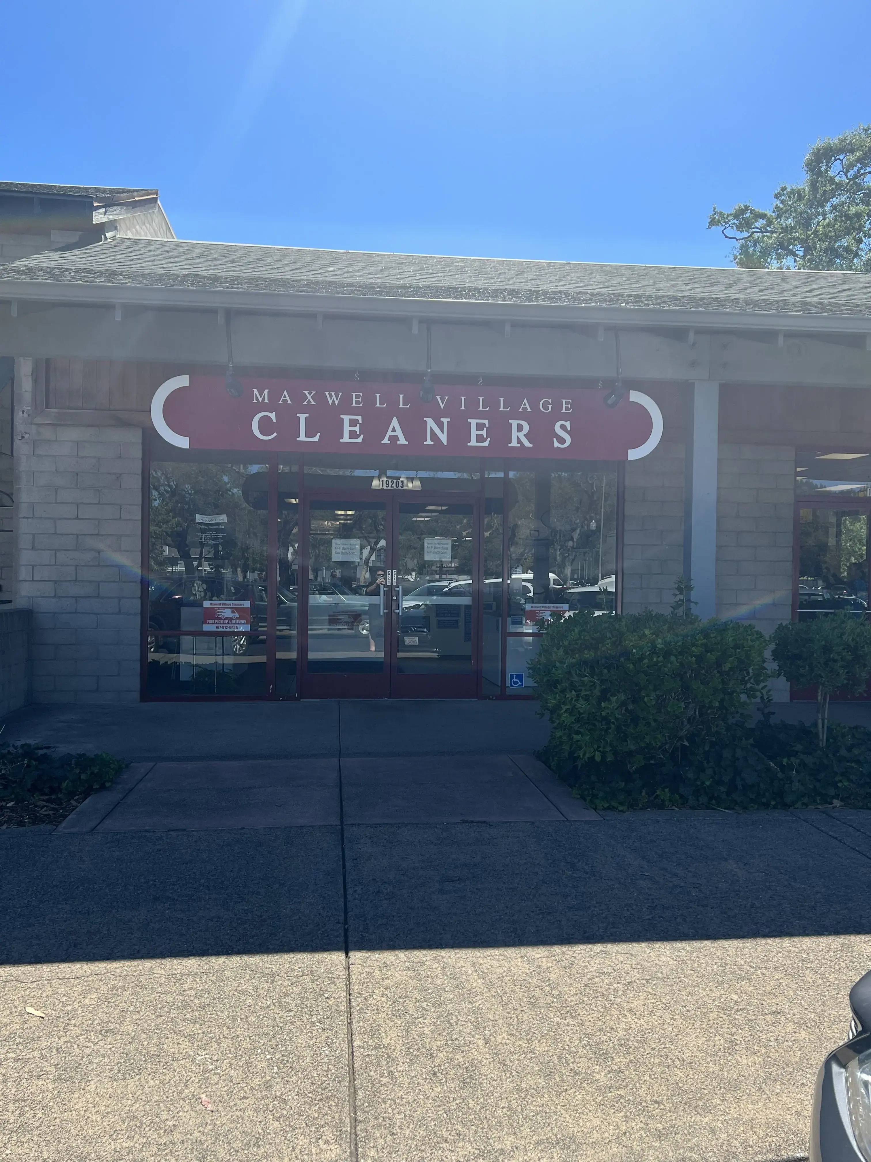Maxwell Village Cleaners - Image 10