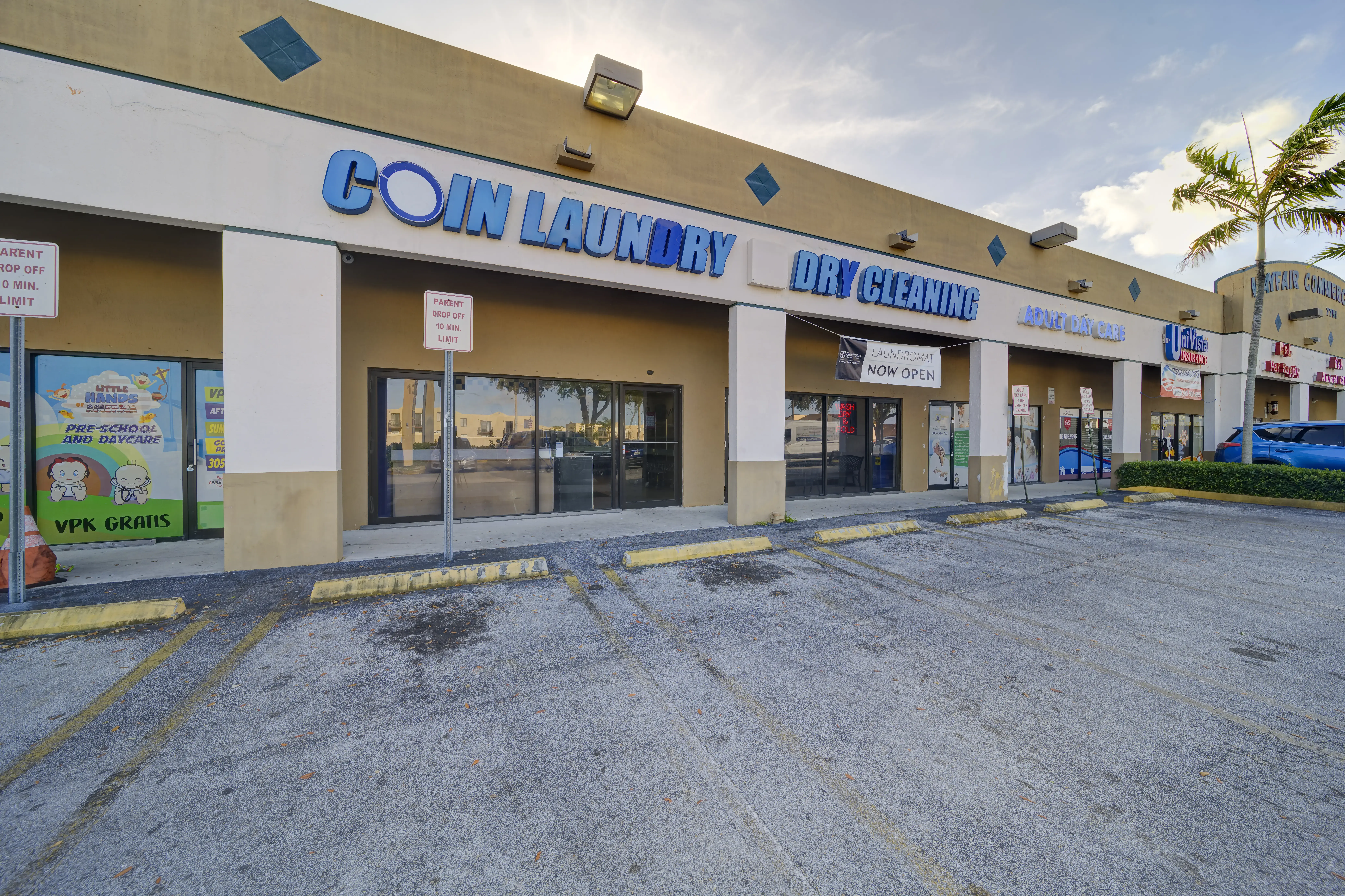 Mayfair Laundromat - Image 2