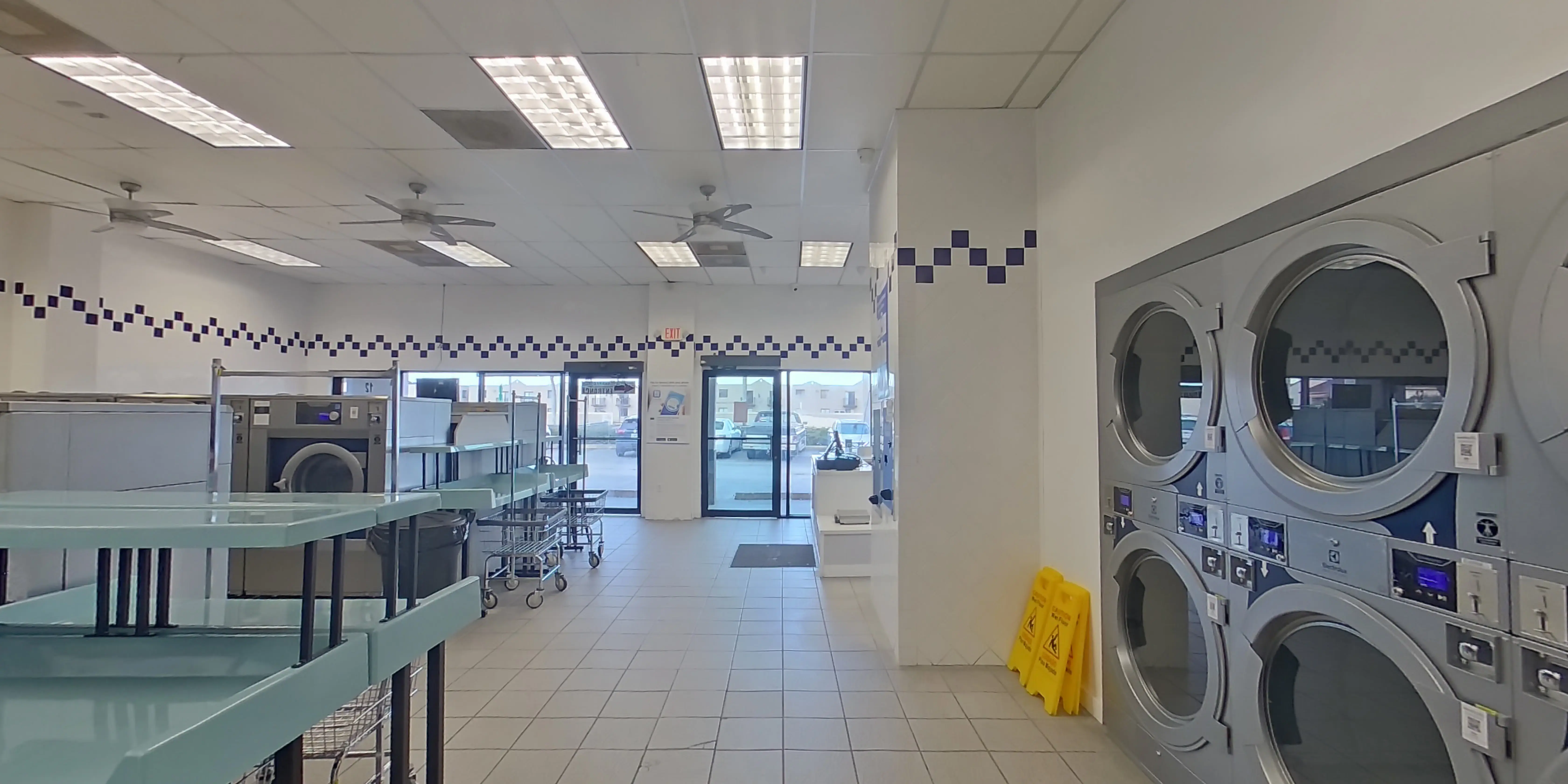Mayfair Laundromat - Image 19