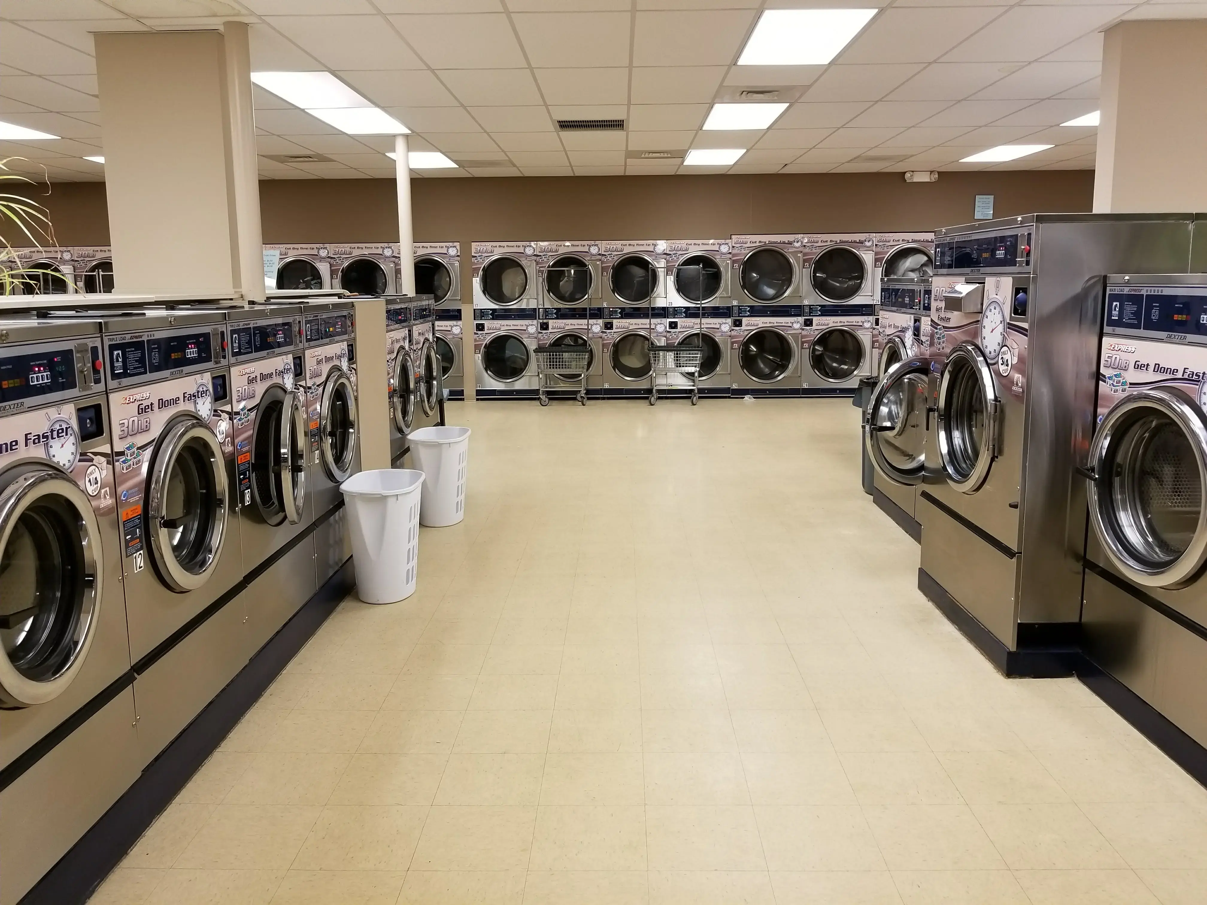 Mayfair Laundromat - Image 20