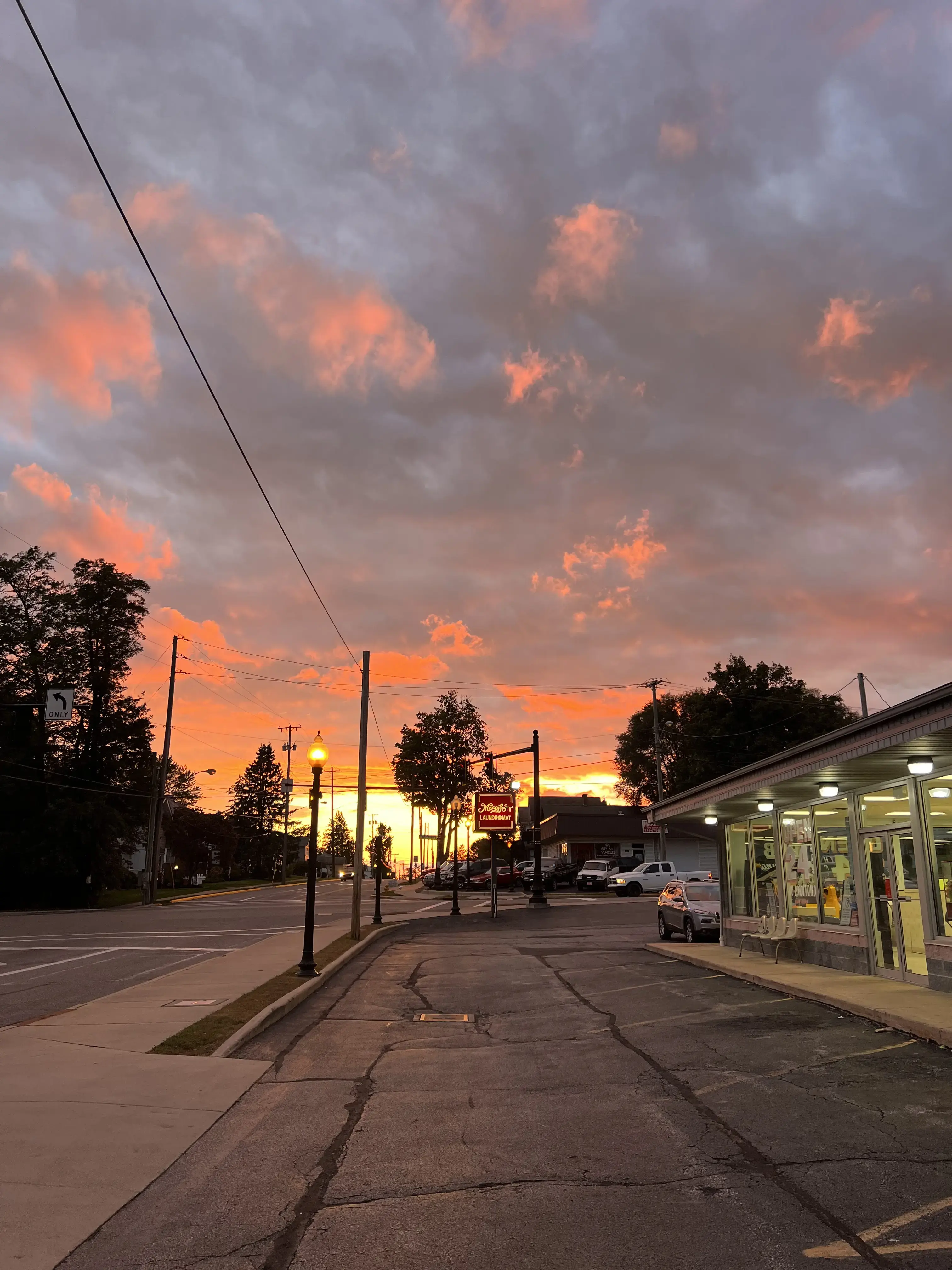 Mayfair Laundromat - Image 8