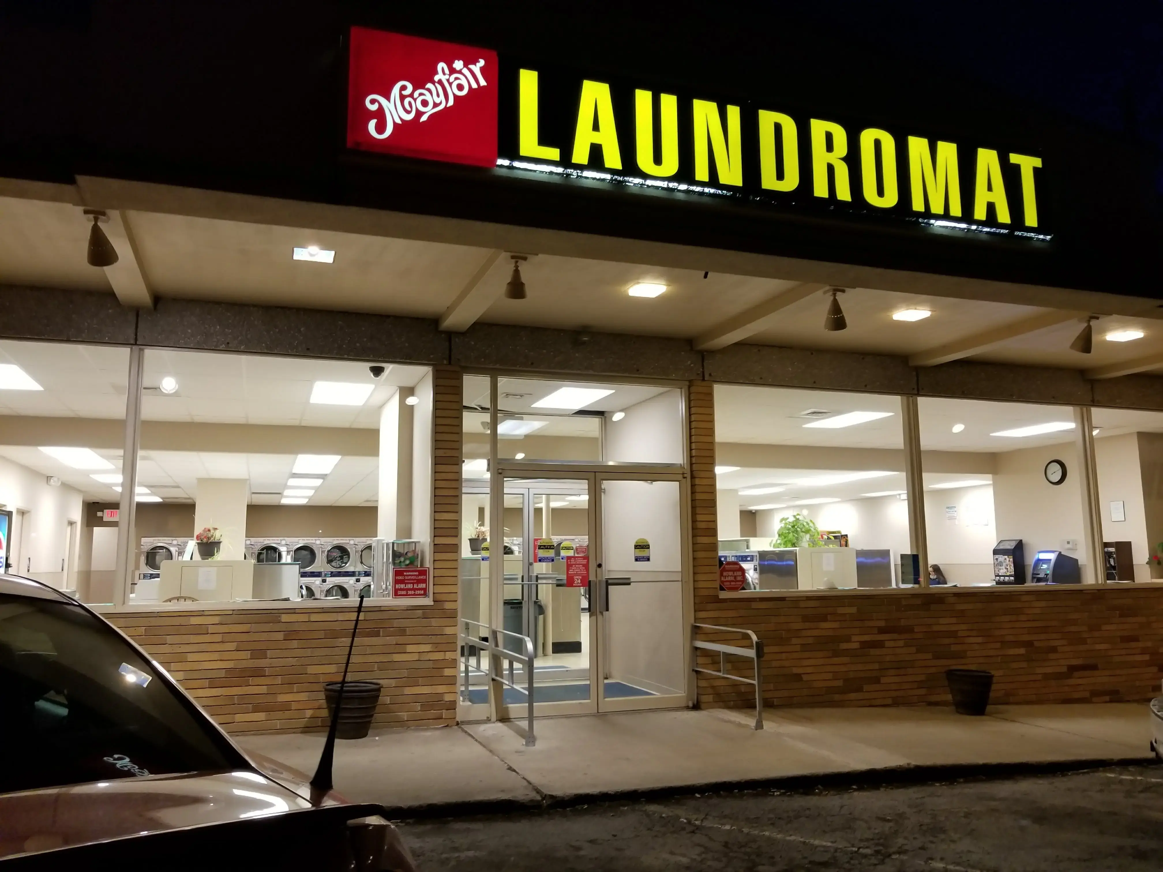 Mayfair Laundromat thumbnail 11